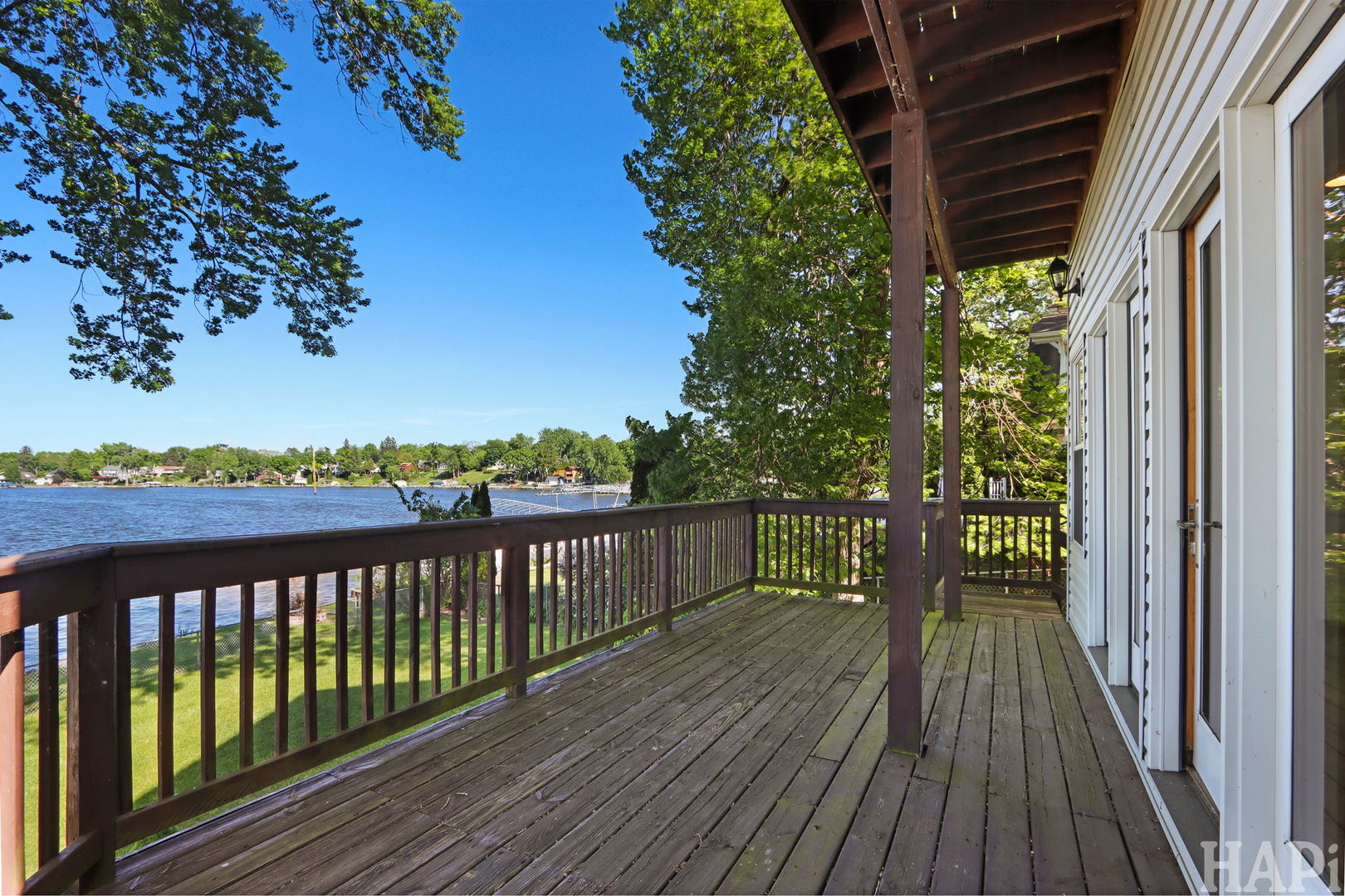 9 Lakeside Lane, Fox Lake, IL 60020