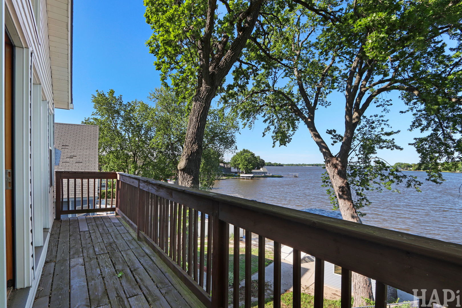 9 Lakeside Lane, Fox Lake, IL 60020