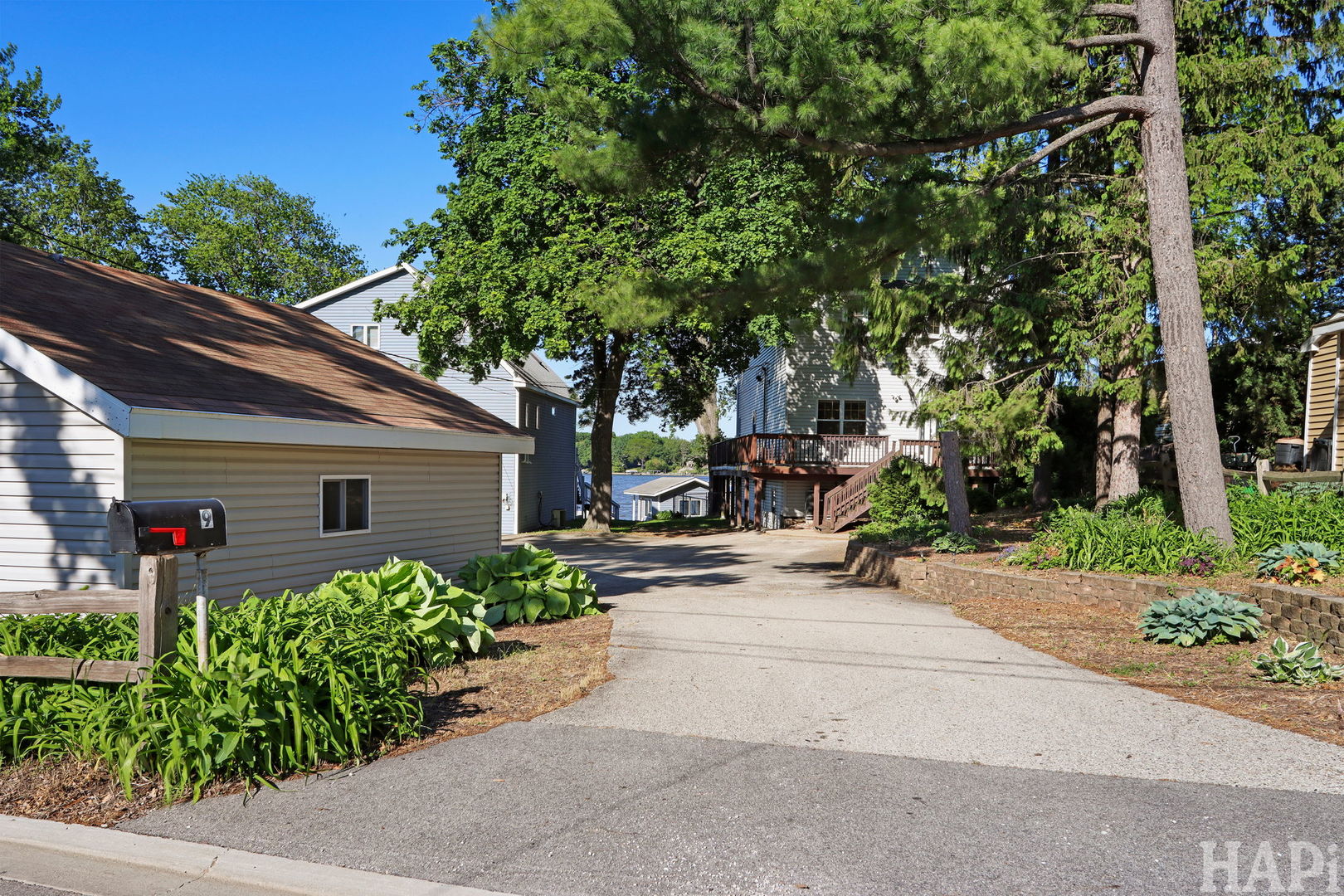 9 Lakeside Lane, Fox Lake, IL 60020