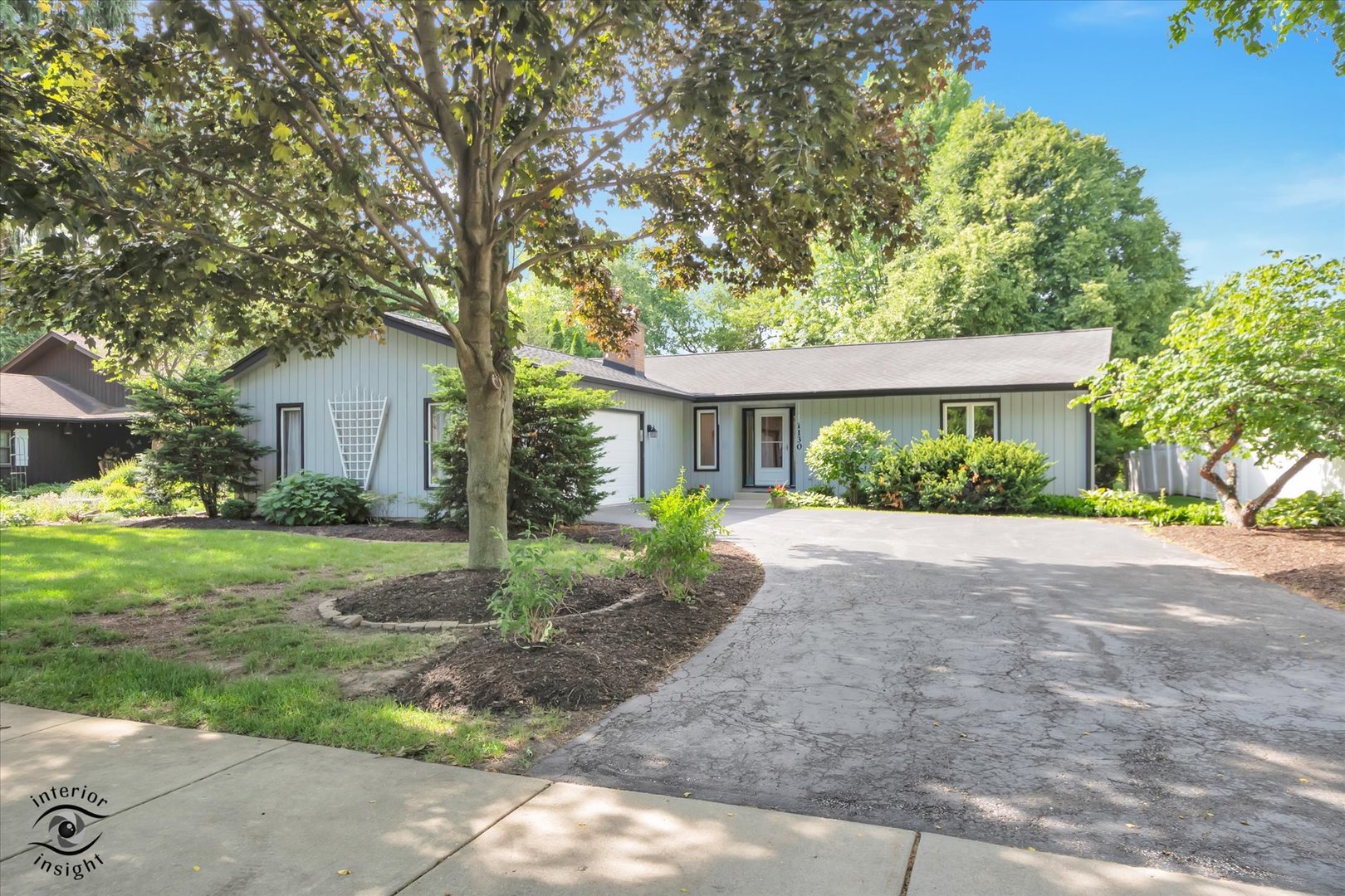 1130 Laureli Circle, Naperville, IL 60540