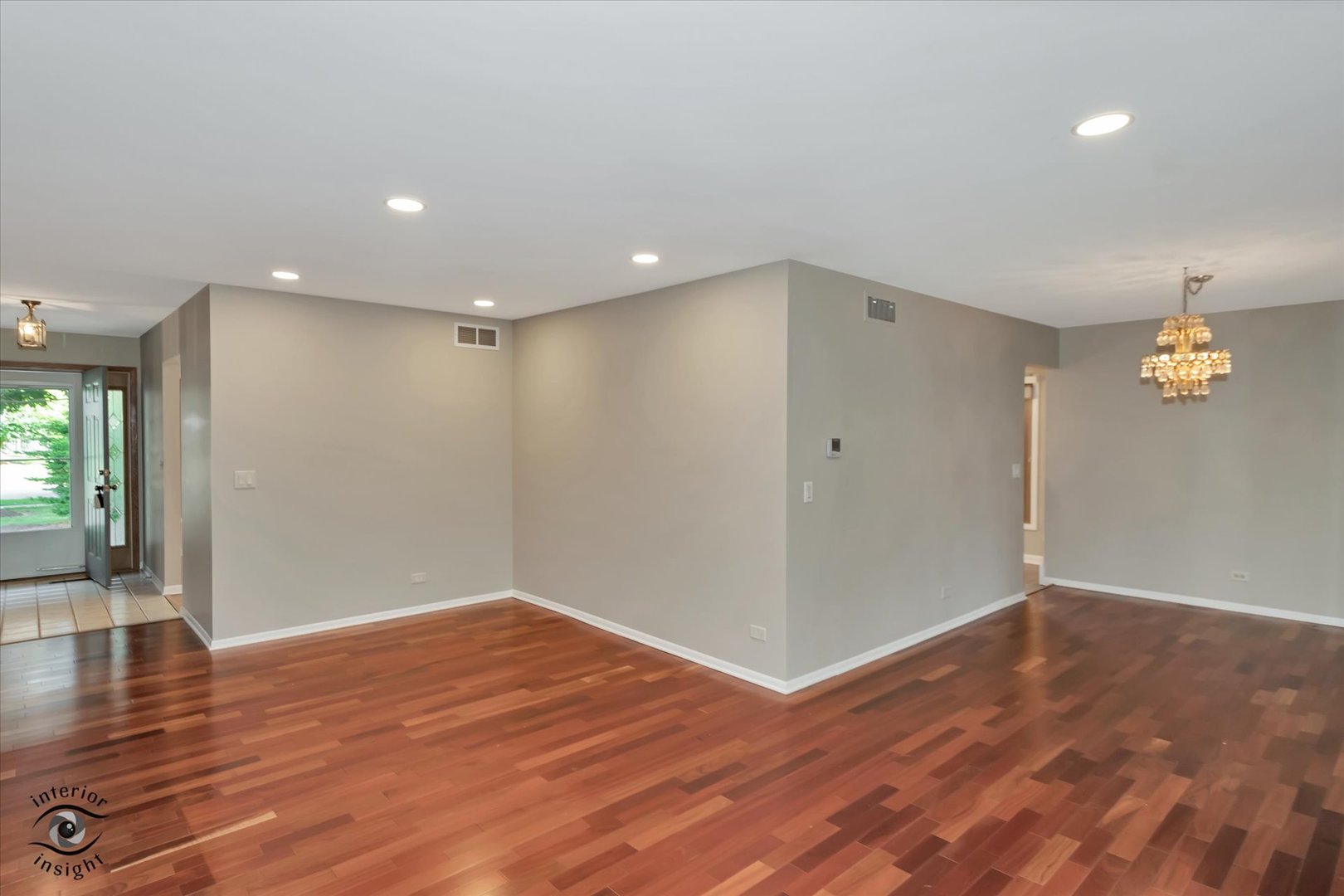 1130 Laureli Circle, Naperville, IL 60540