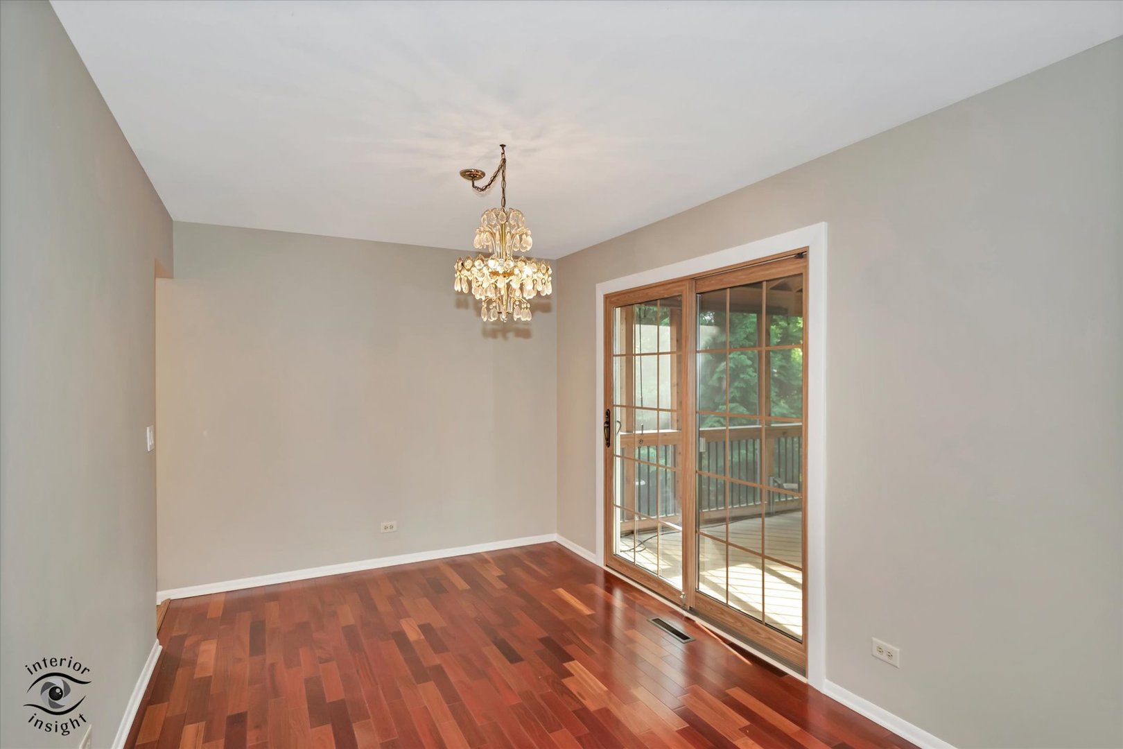 1130 Laureli Circle, Naperville, IL 60540