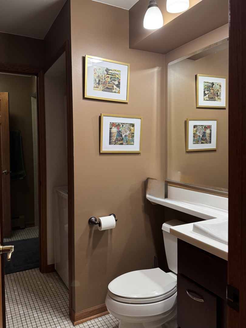 5 Cedar Court #18, Vernon Hills, IL 60061