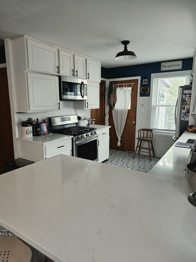 4153 Elm Avenue, Brookfield, IL 60513