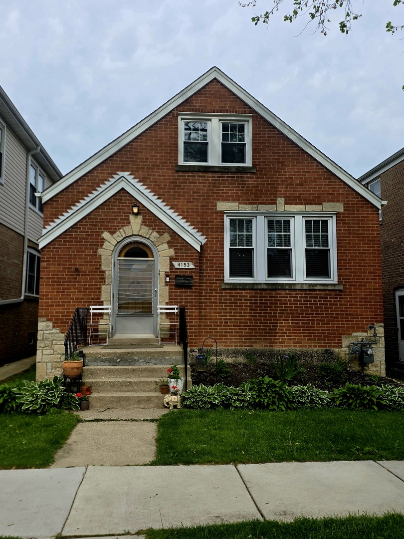 4153 Elm Avenue, Brookfield, IL 60513