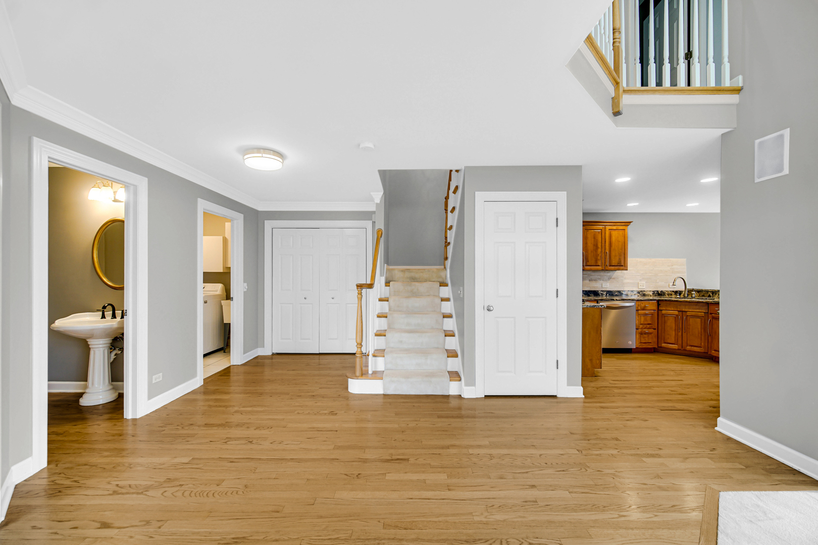 815 King Henry Lane, St. Charles, IL 60174