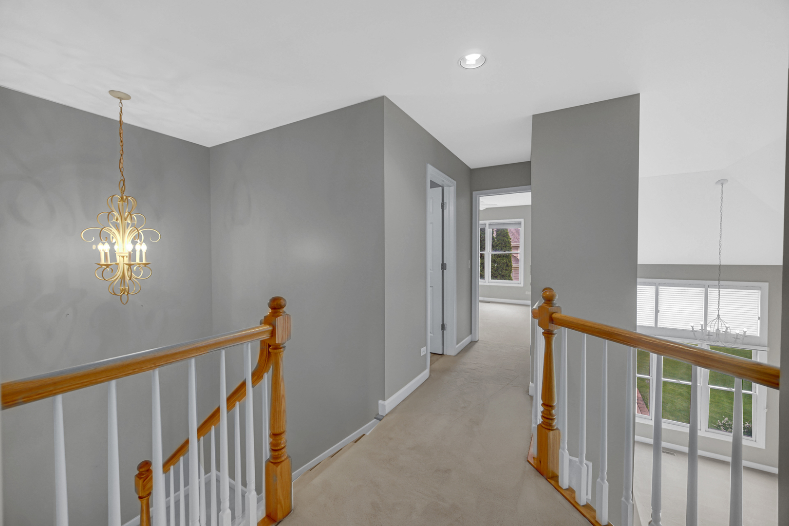 815 King Henry Lane, St. Charles, IL 60174
