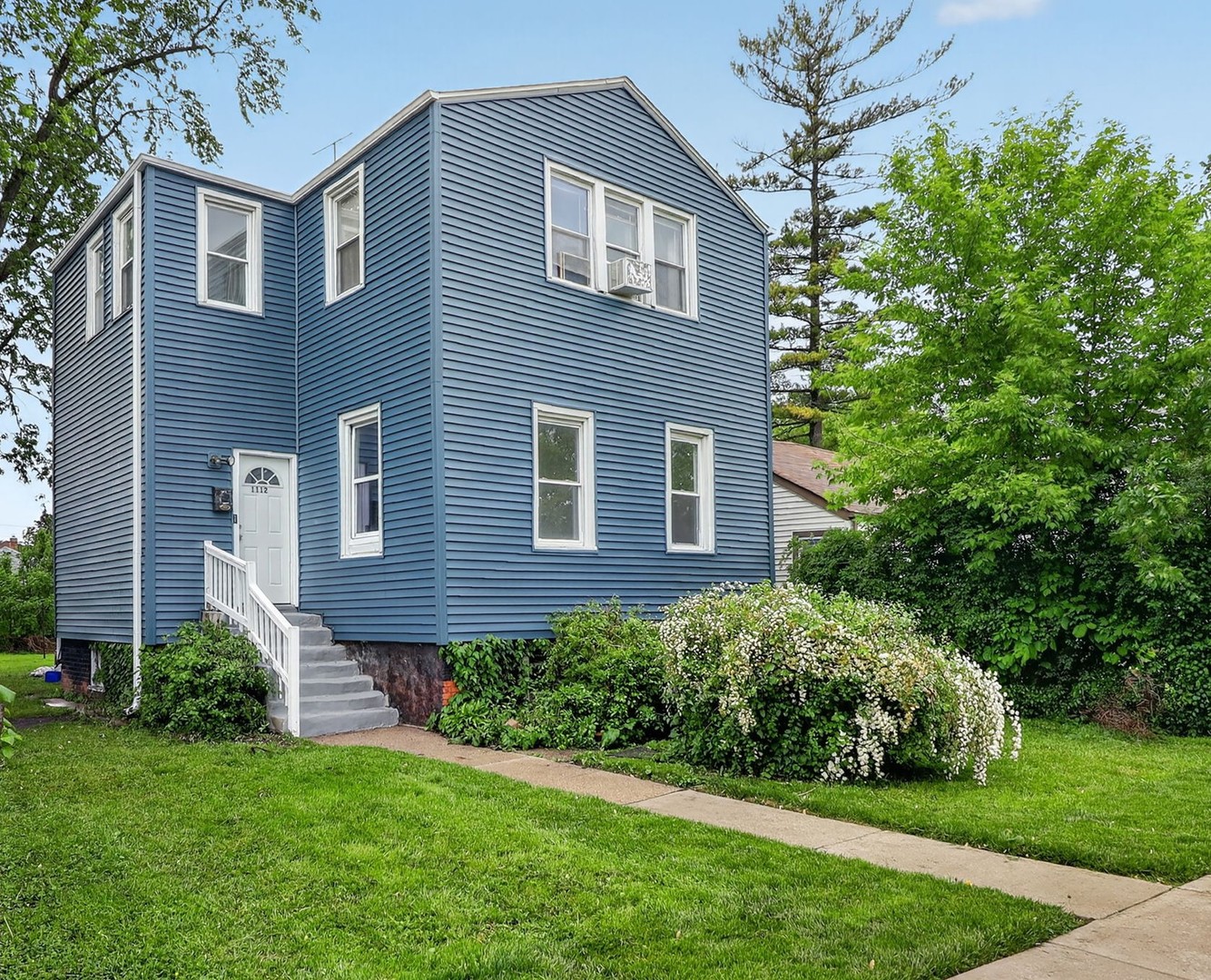 1112 Hartrey Avenue, Evanston, IL 60202