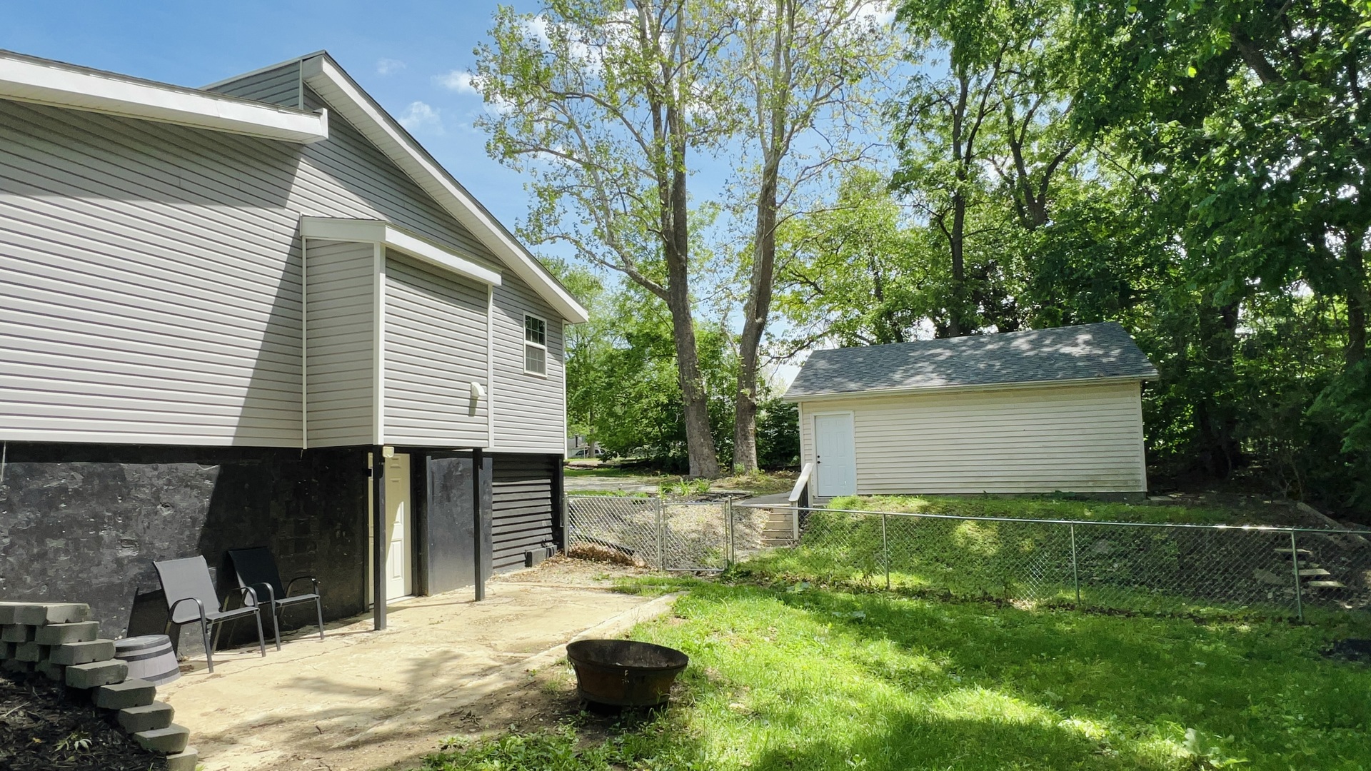 207 Hillman Street, Washington, IL 61571