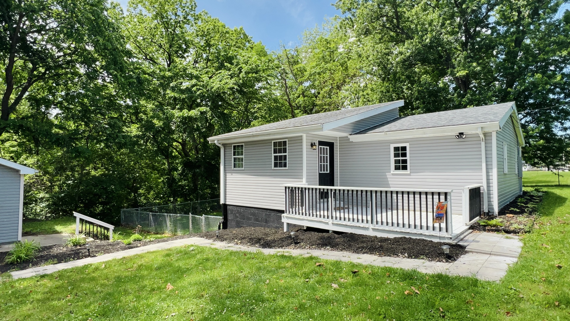 207 Hillman Street, Washington, IL 61571
