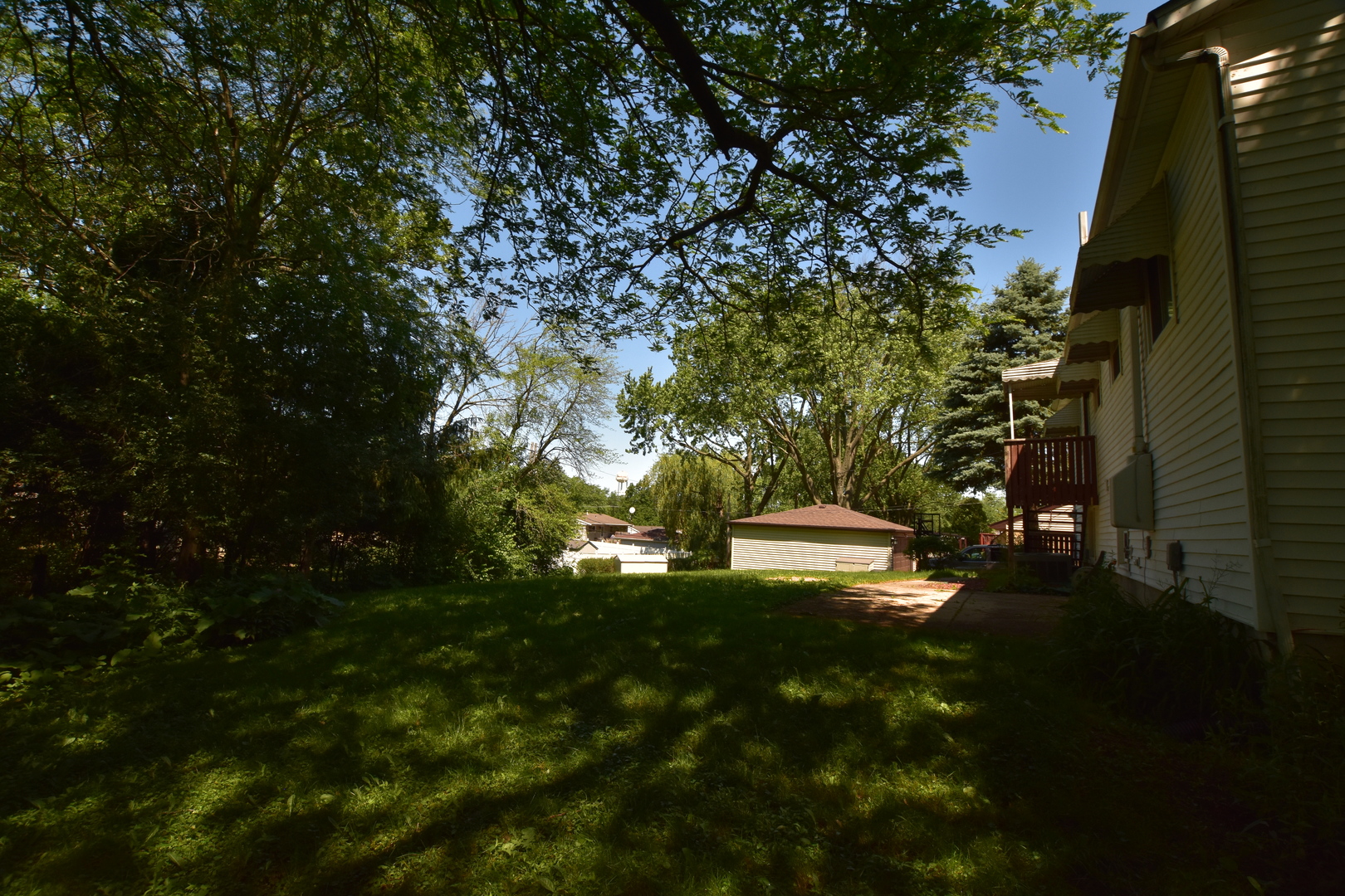 7852 Sprucewood Avenue, Woodridge, IL 60517