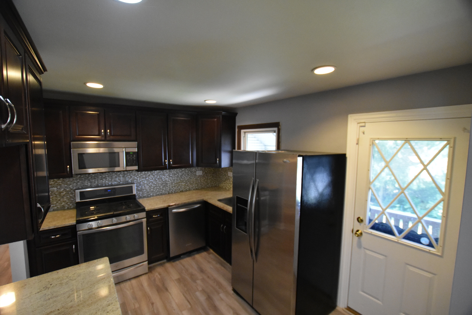 7852 Sprucewood Avenue, Woodridge, IL 60517