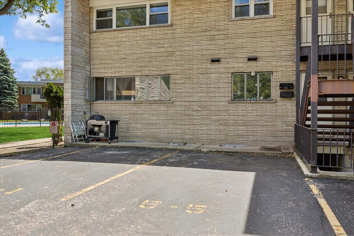 5 Garden Drive #5, La Grange Park, IL 60526