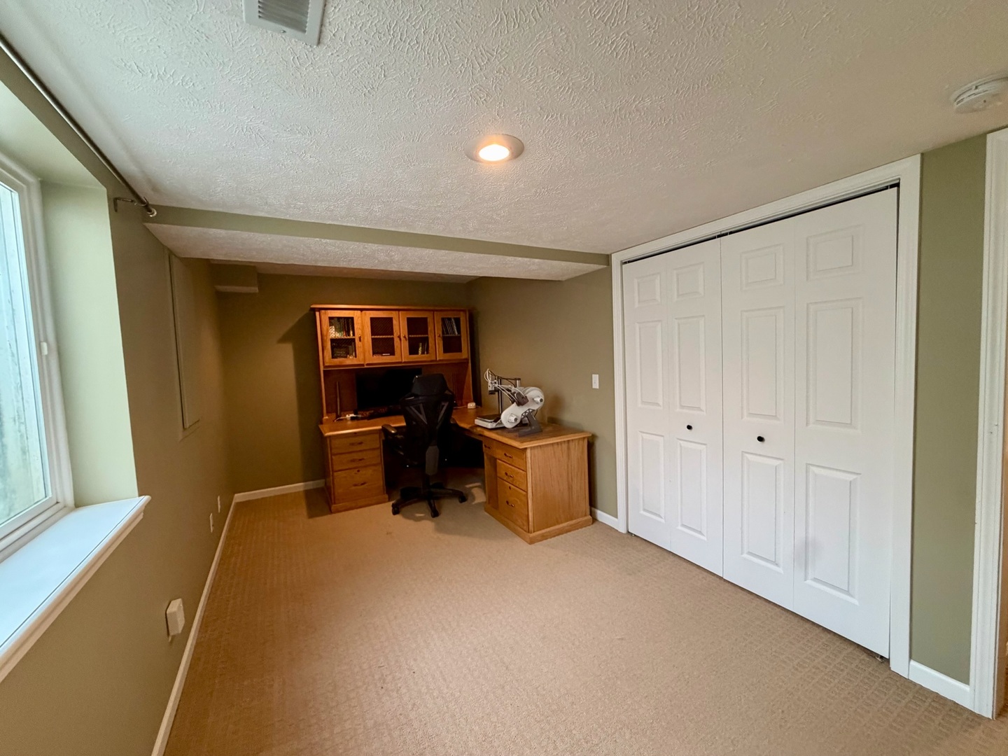 305 Prairieview Drive, Hudson, IL 61748