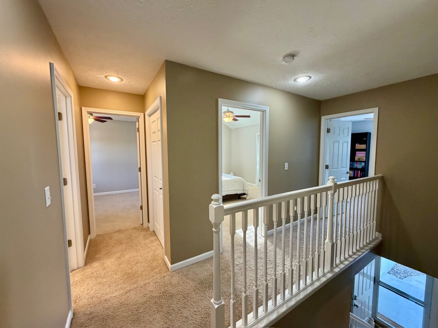 305 Prairieview Drive, Hudson, IL 61748