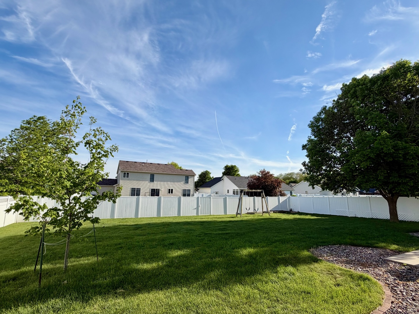 305 Prairieview Drive, Hudson, IL 61748