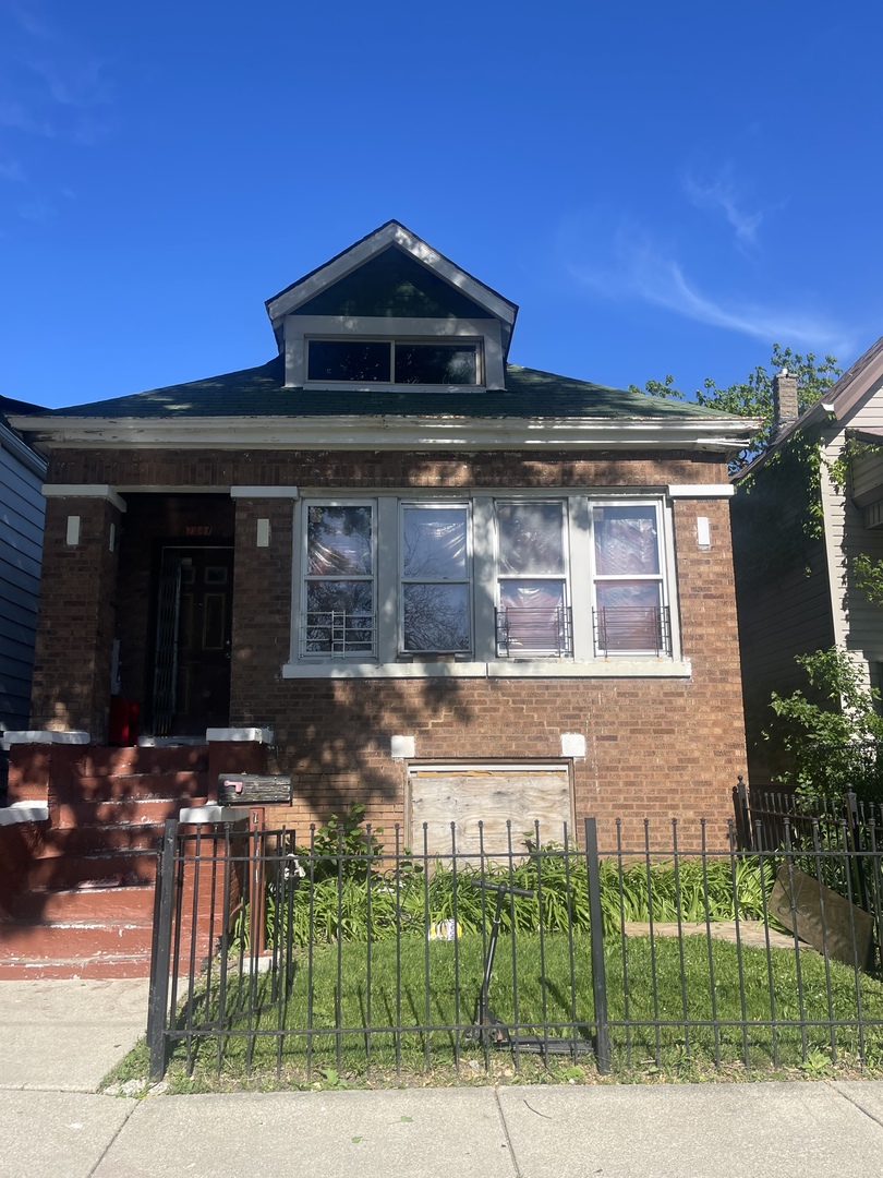 7241 S Carpenter Street, Chicago, IL 60621