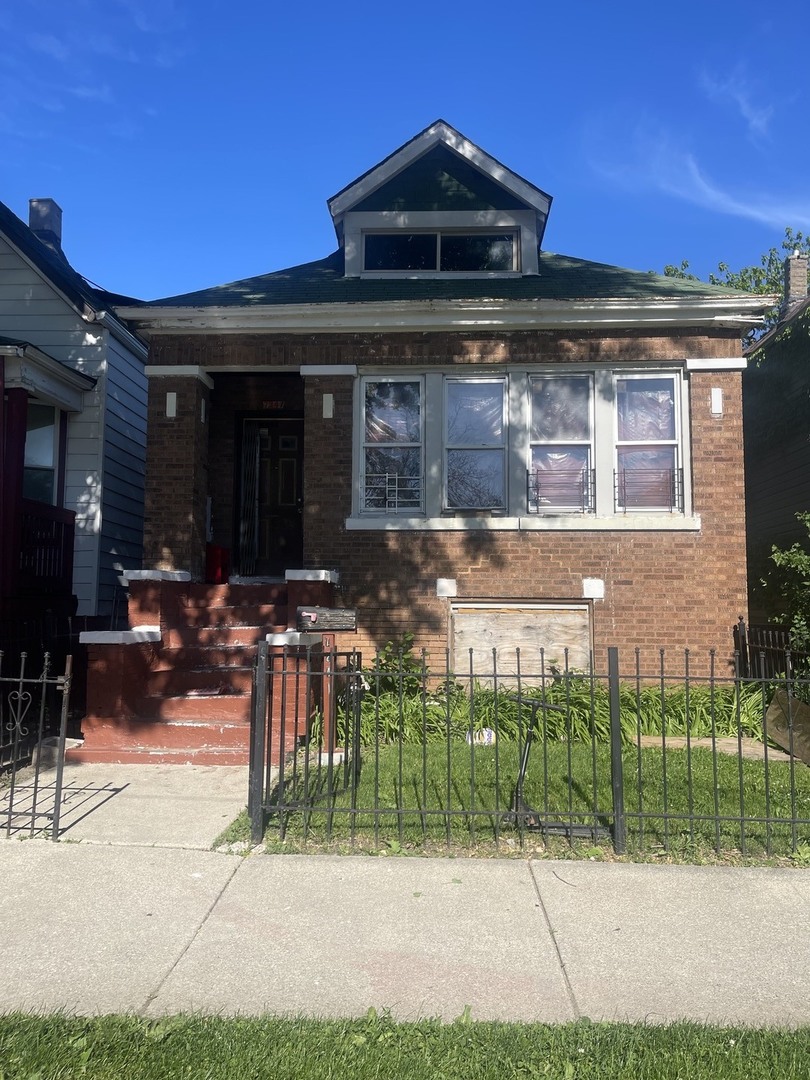7241 S Carpenter Street, Chicago, IL 60621