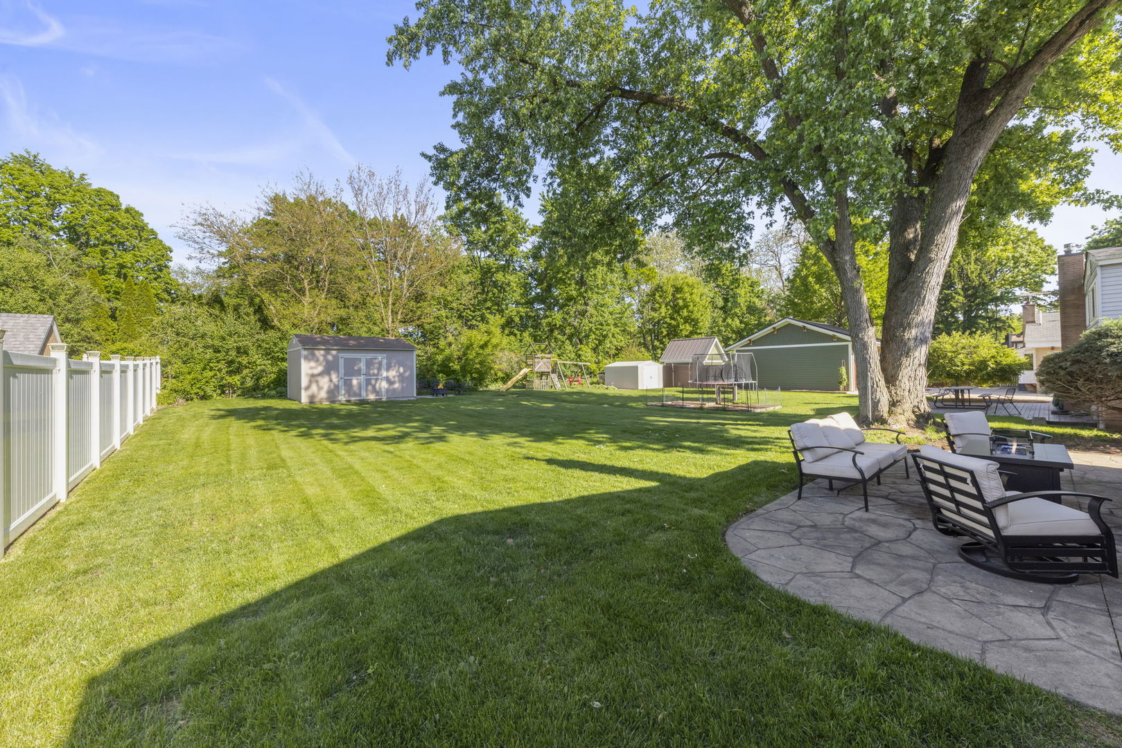 65 N Glenview Avenue, Lombard, IL 60148