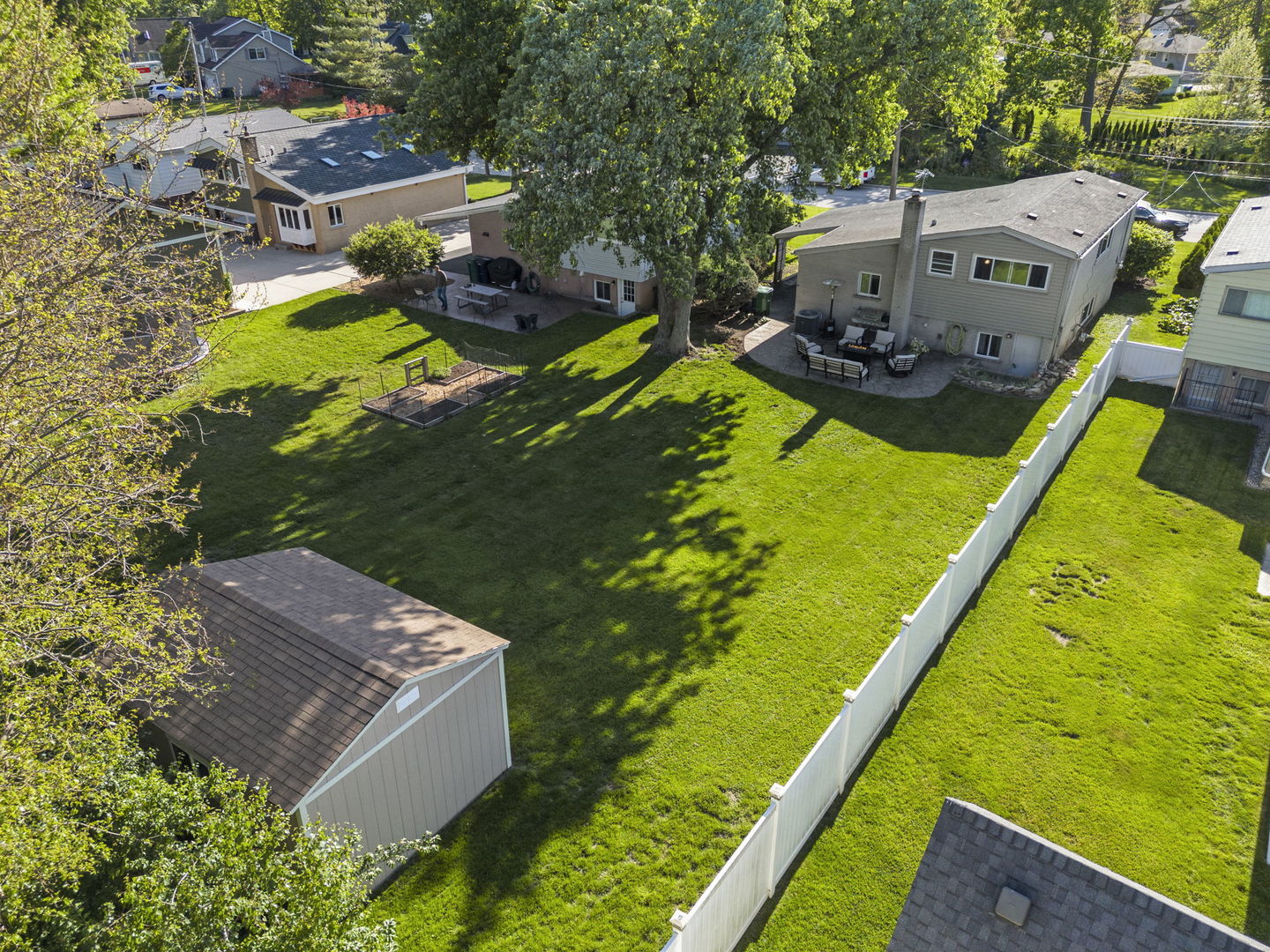 65 N Glenview Avenue, Lombard, IL 60148