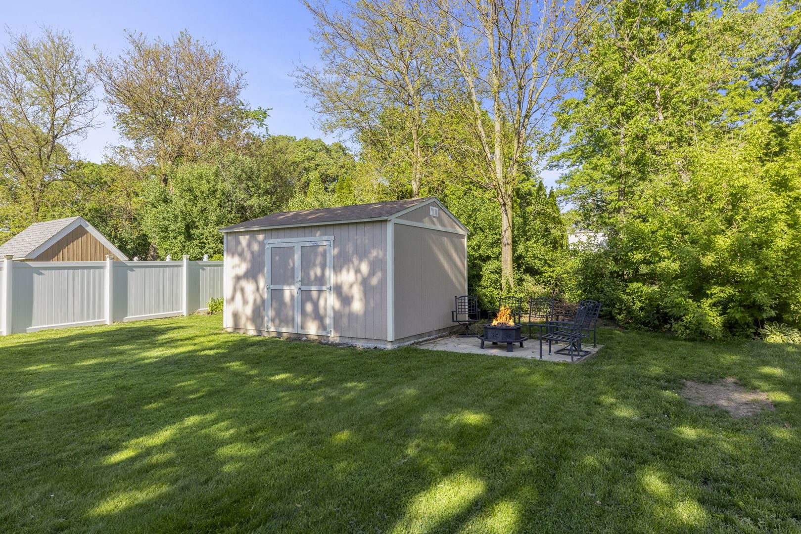 65 N Glenview Avenue, Lombard, IL 60148
