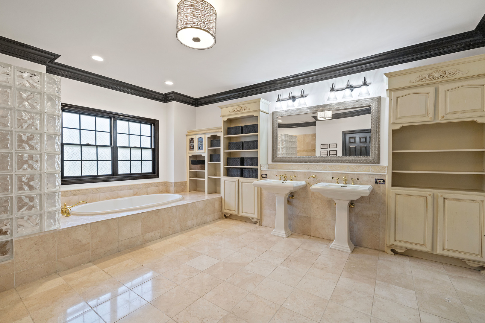 5901 Whiting Drive, McHenry, IL 60050