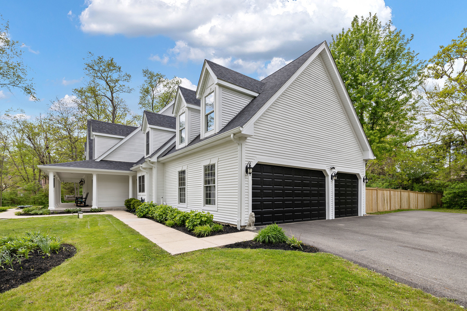 5901 Whiting Drive, McHenry, IL 60050