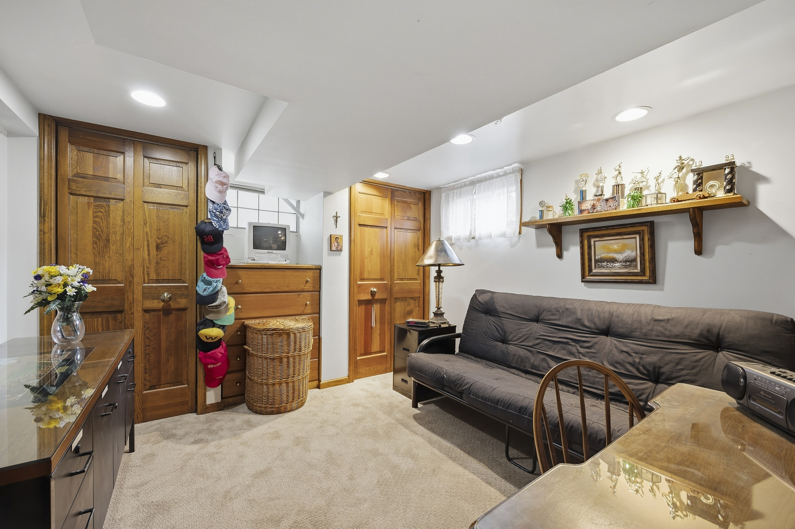 27W231 Bolles Avenue, Winfield, IL 60190