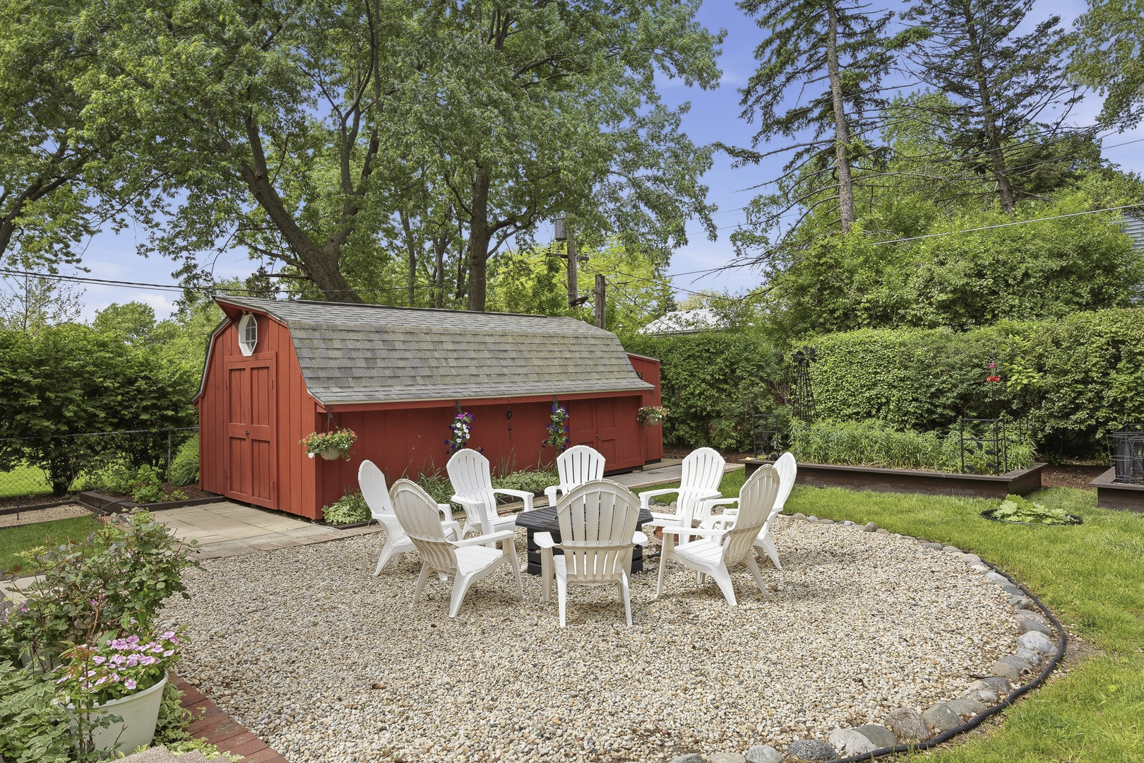 27W231 Bolles Avenue, Winfield, IL 60190