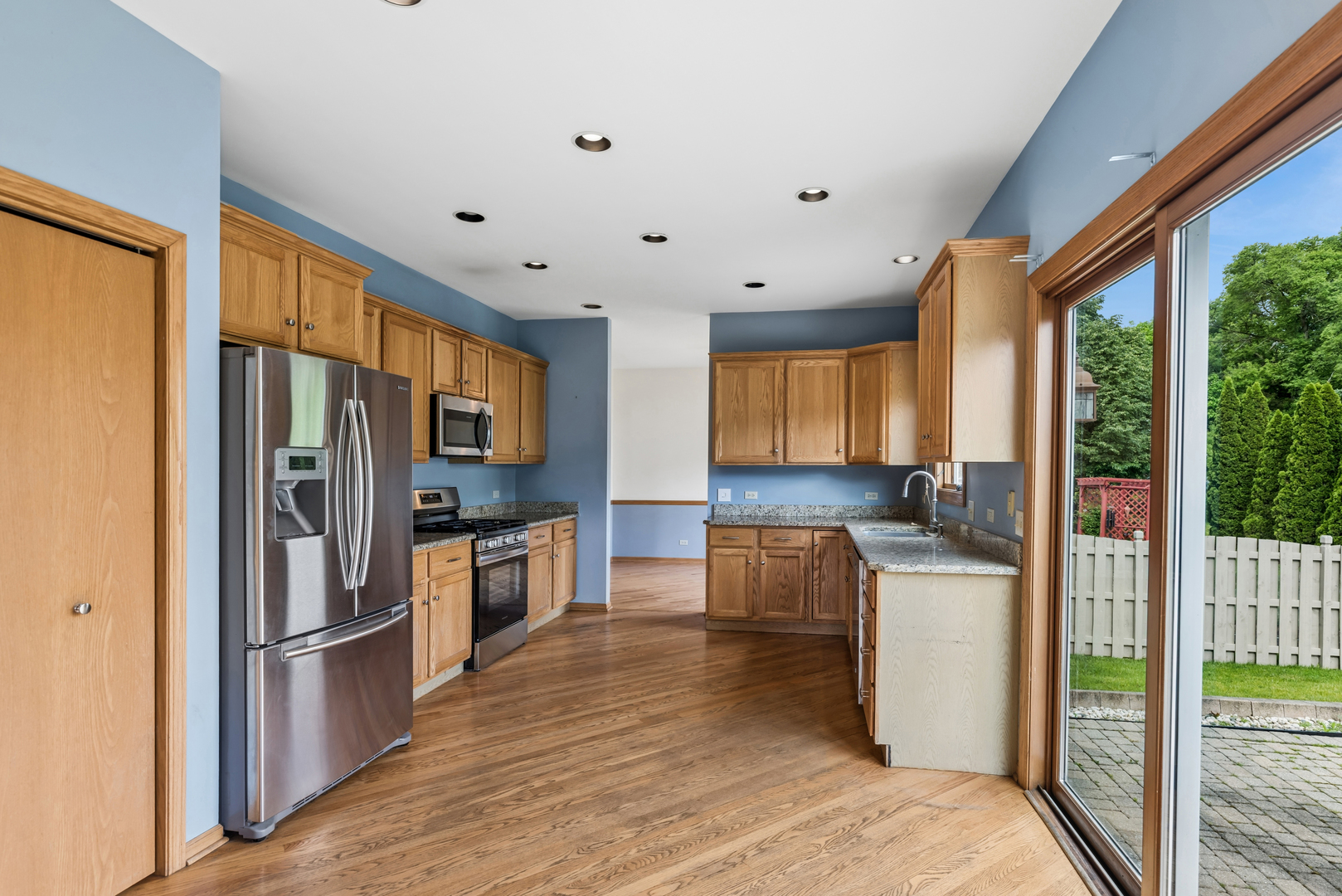615 Wood Creek Drive, Antioch, IL 60002