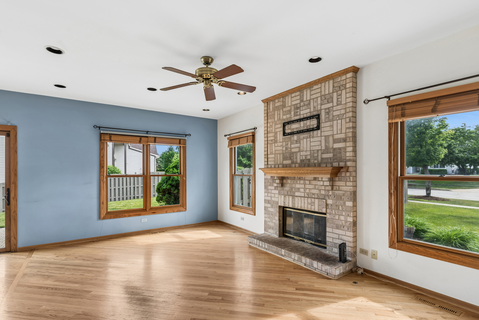 615 Wood Creek Drive, Antioch, IL 60002