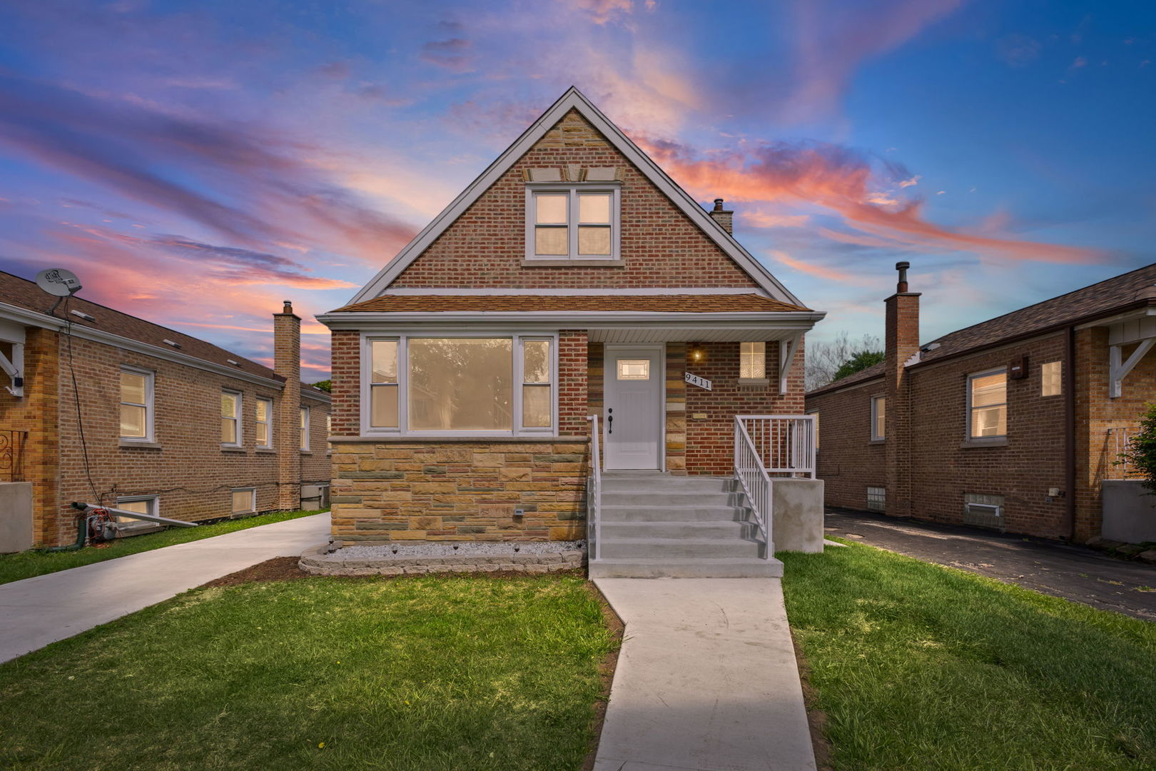 9411 S Springfield Avenue, Evergreen Park, IL 60805