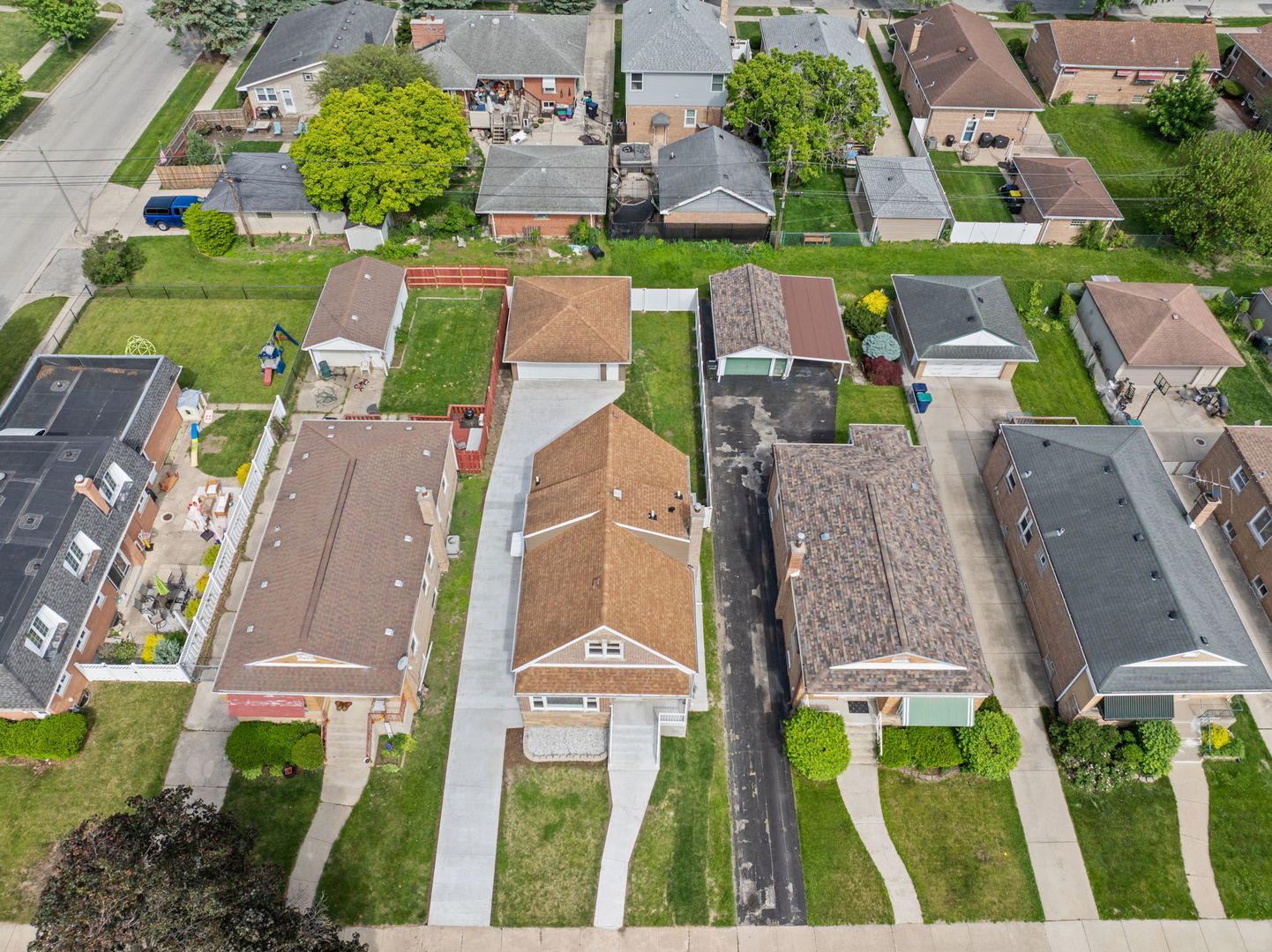 9411 S Springfield Avenue, Evergreen Park, IL 60805