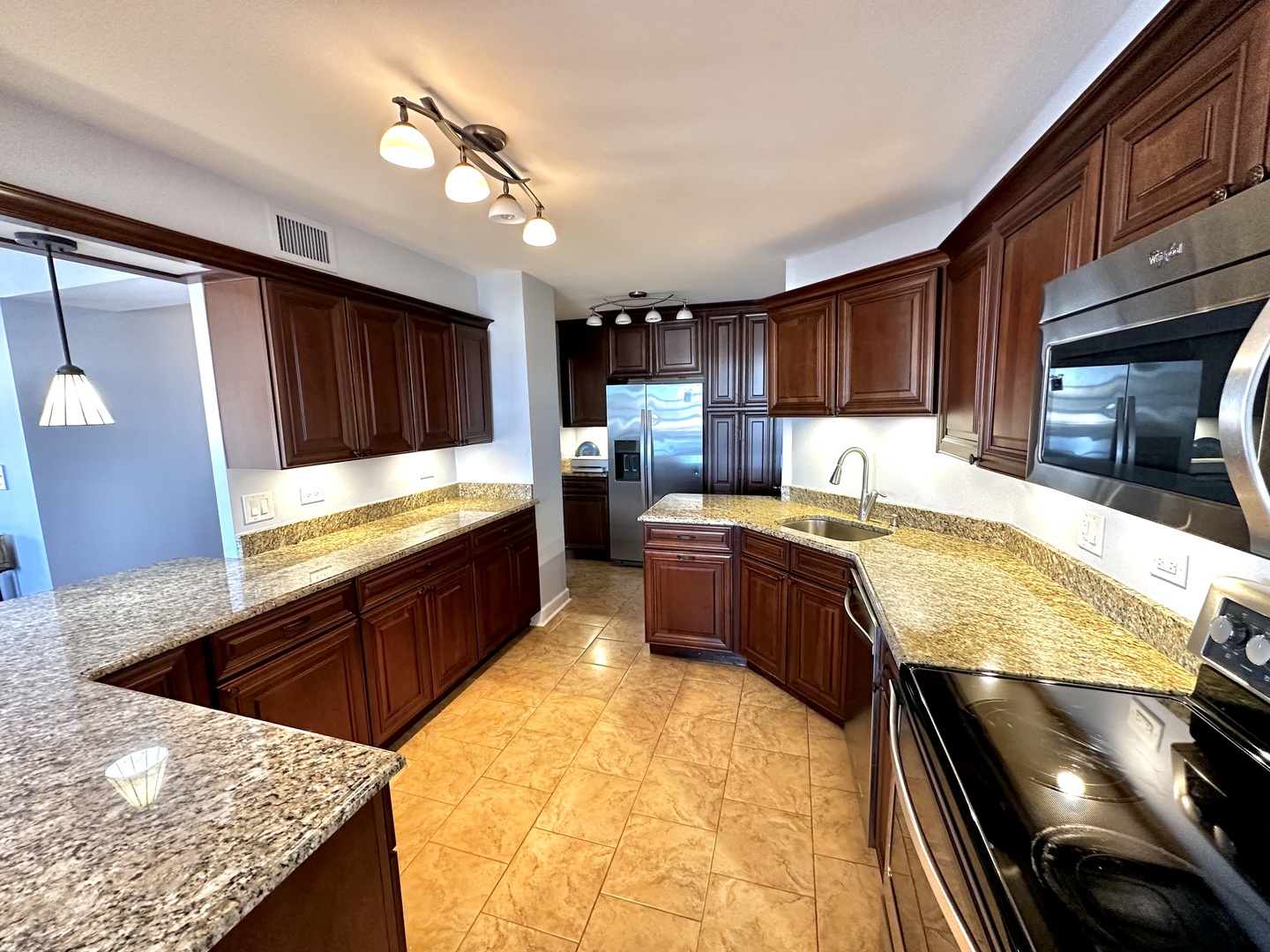 141 N La Grange Road #702, La Grange, IL 60525