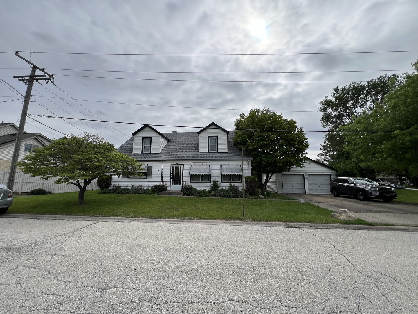 9615 Nottingham Avenue, Oak Lawn, IL 60453