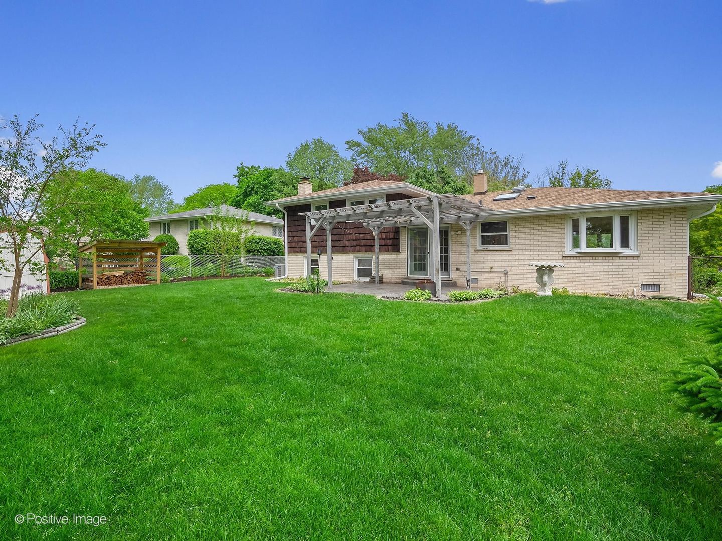 7724 Knottingham Lane, Downers Grove, IL 60516