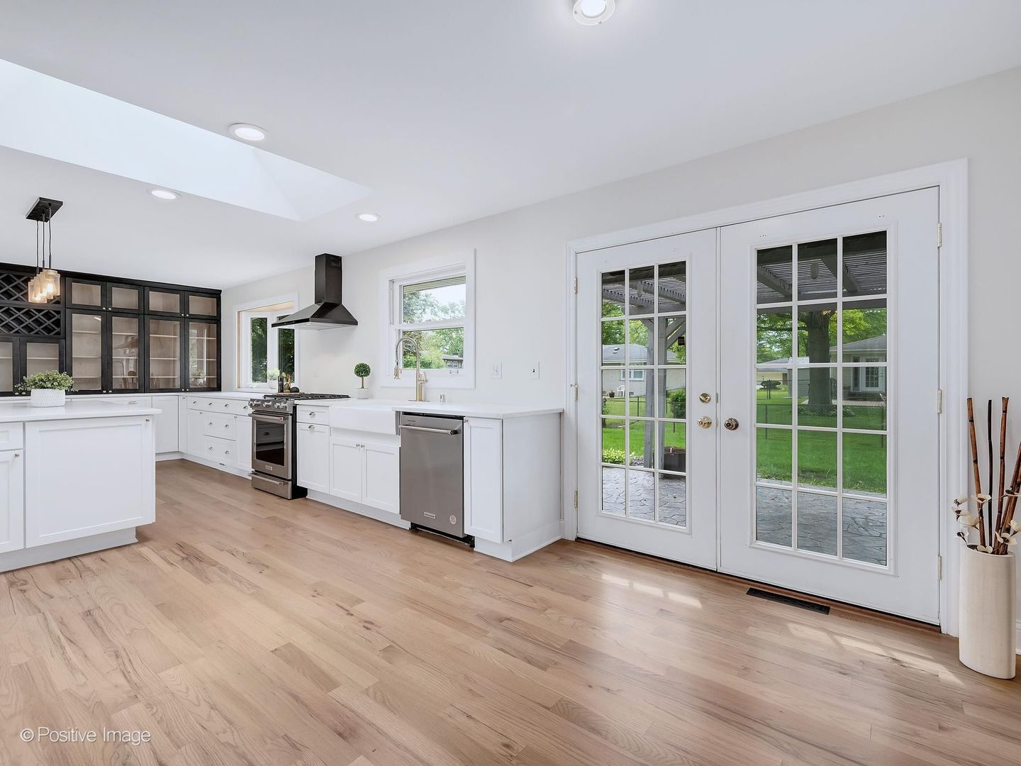 7724 Knottingham Lane, Downers Grove, IL 60516