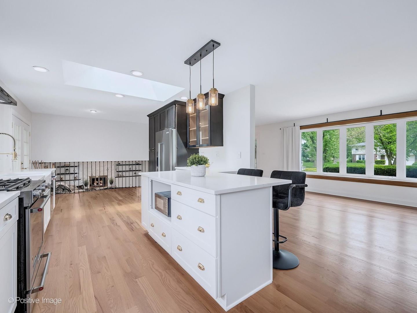 7724 Knottingham Lane, Downers Grove, IL 60516