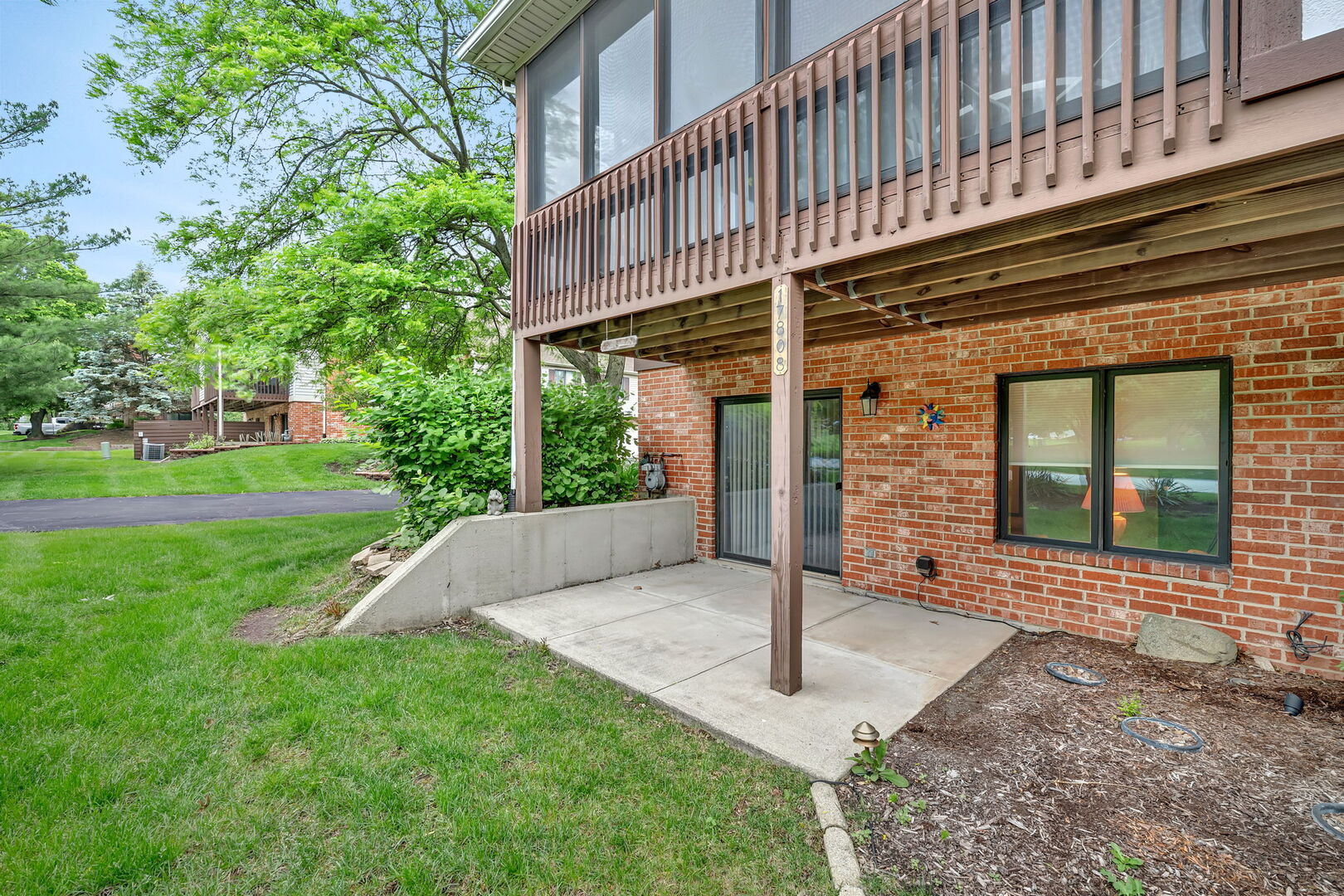 17808 Cameron Parkway, Orland Park, IL 60467