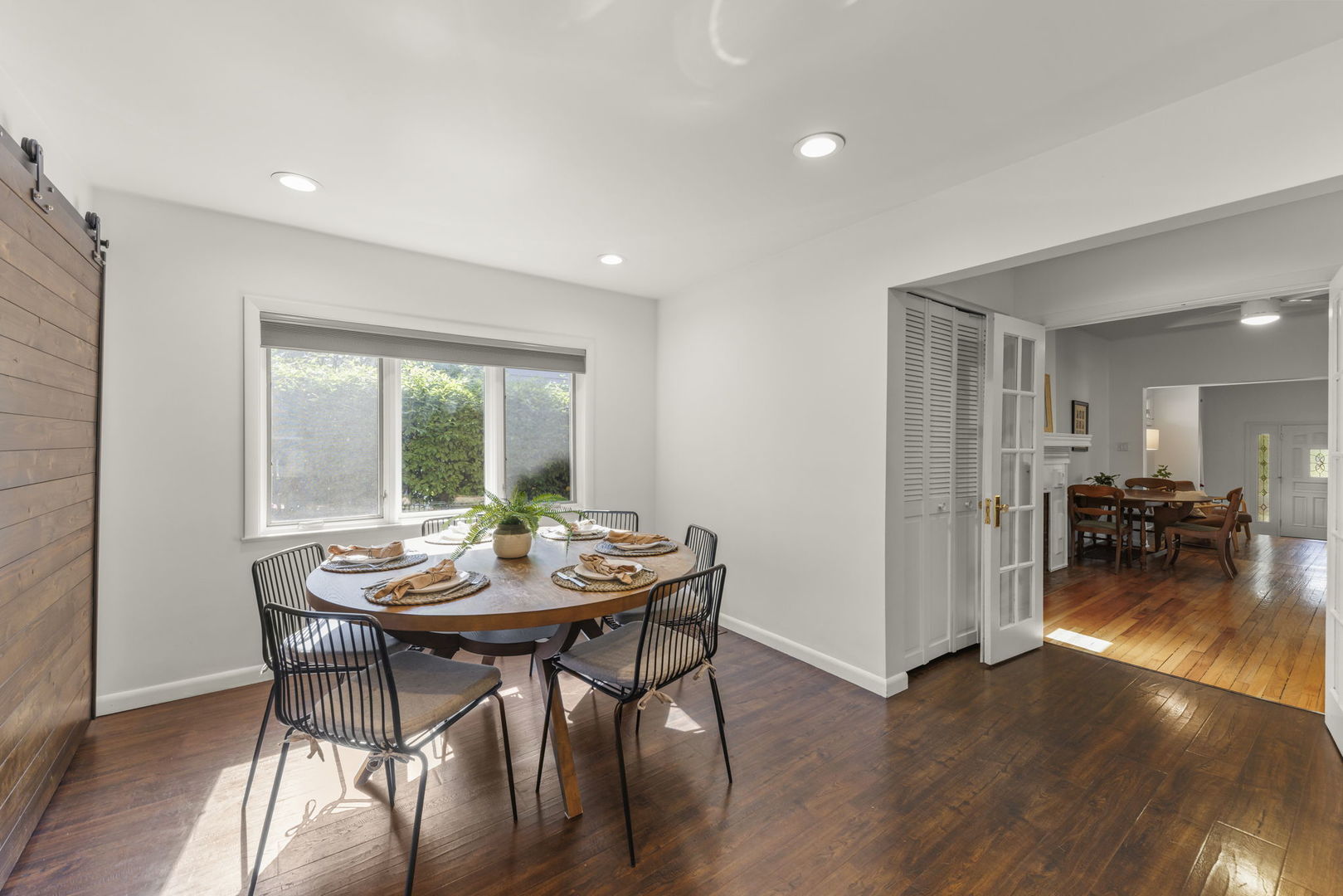146 W Greenfield Avenue, Lombard, IL 60148