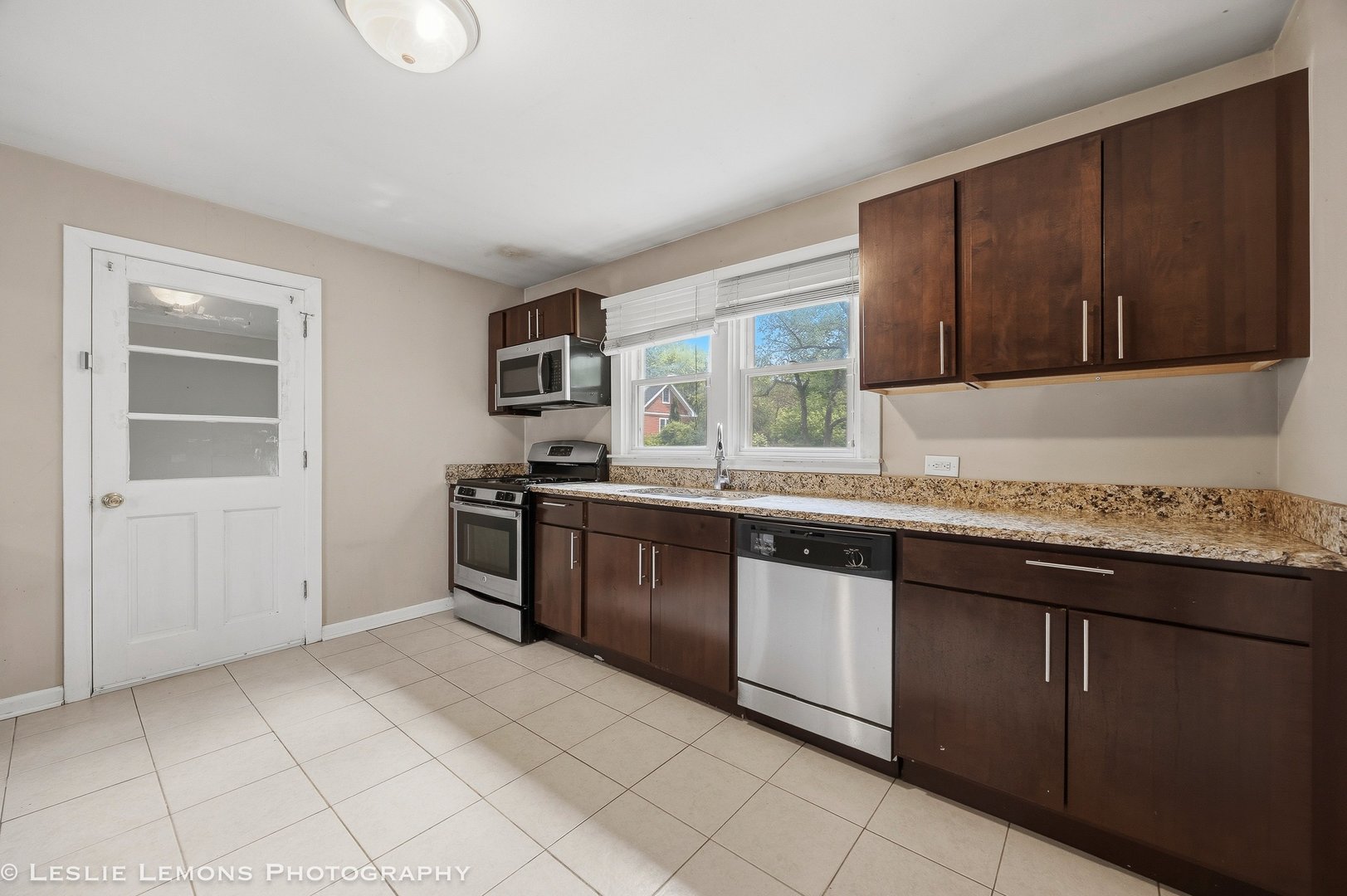 20839 N Cumnor Avenue, Barrington, IL 60010