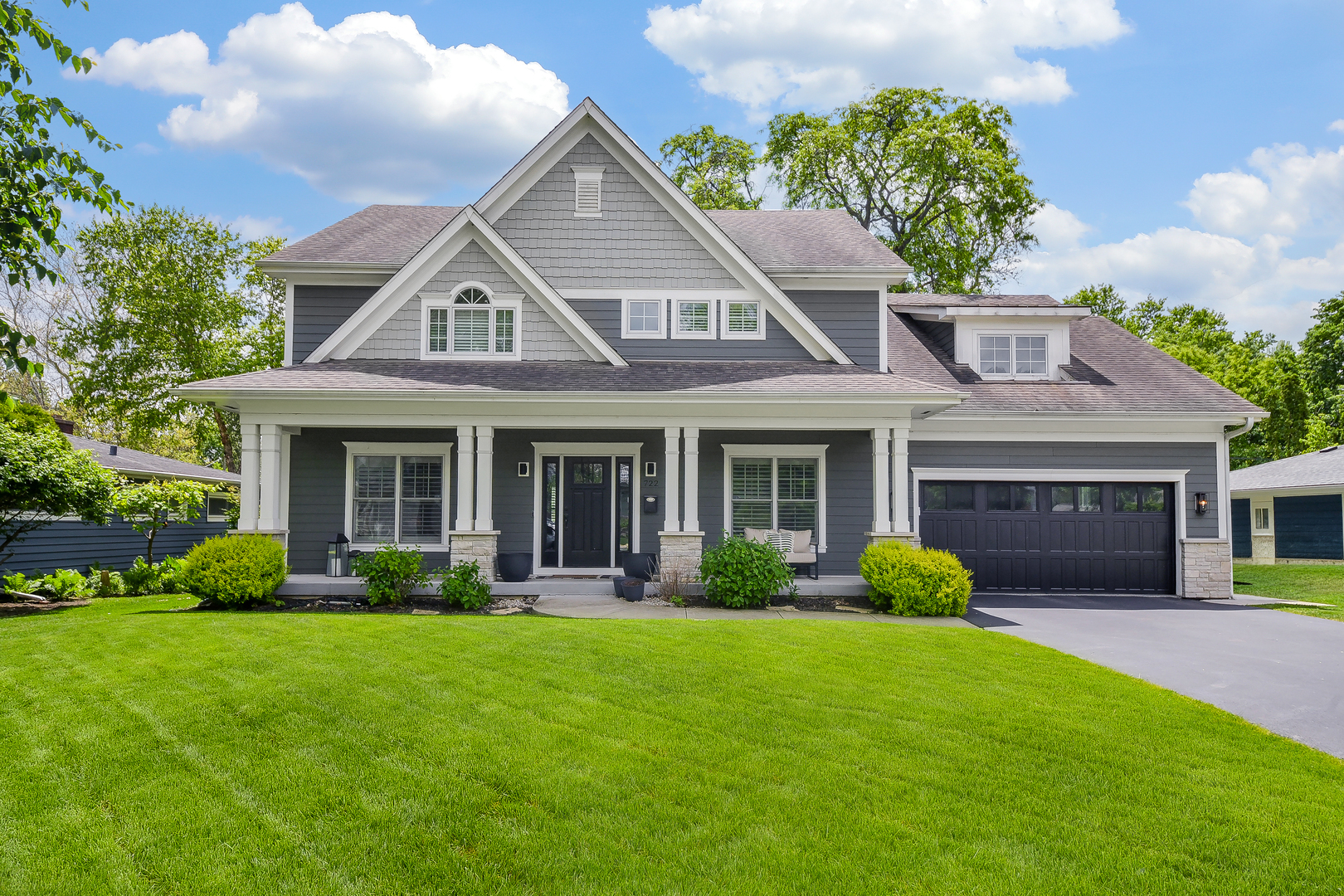 722 Bridle Lane, Wheaton, IL 60187