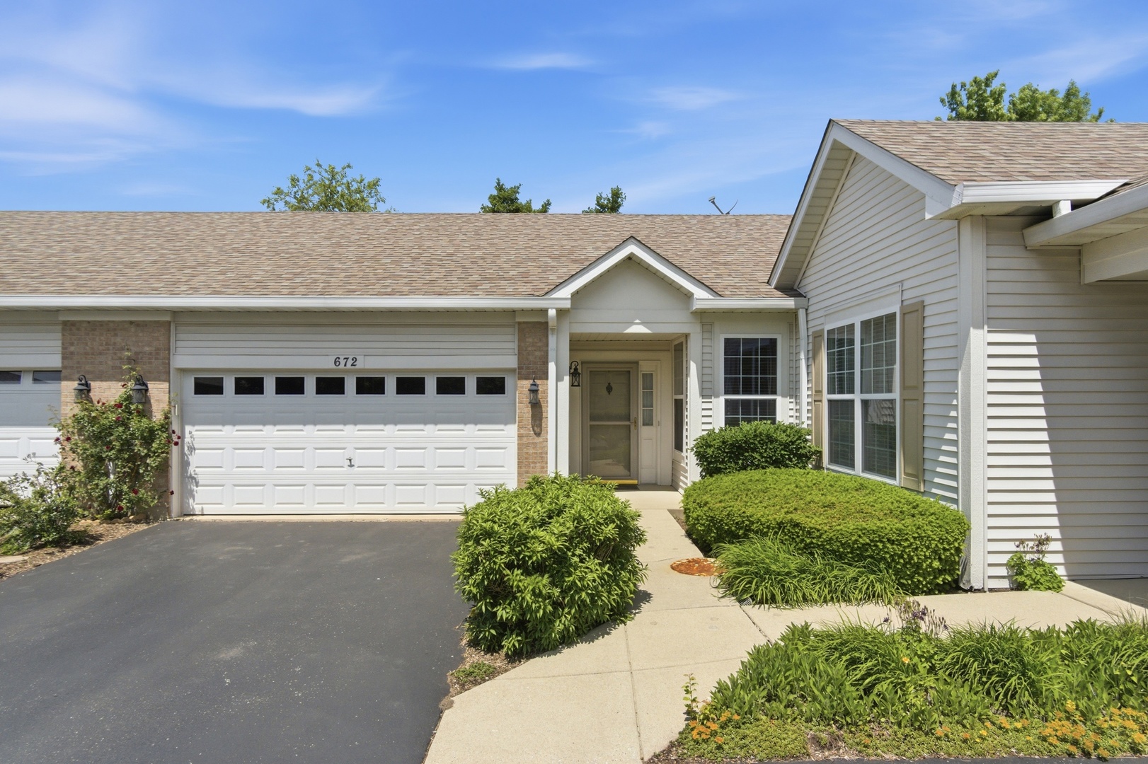 672 Cadillac Circle, Romeoville, IL 60446