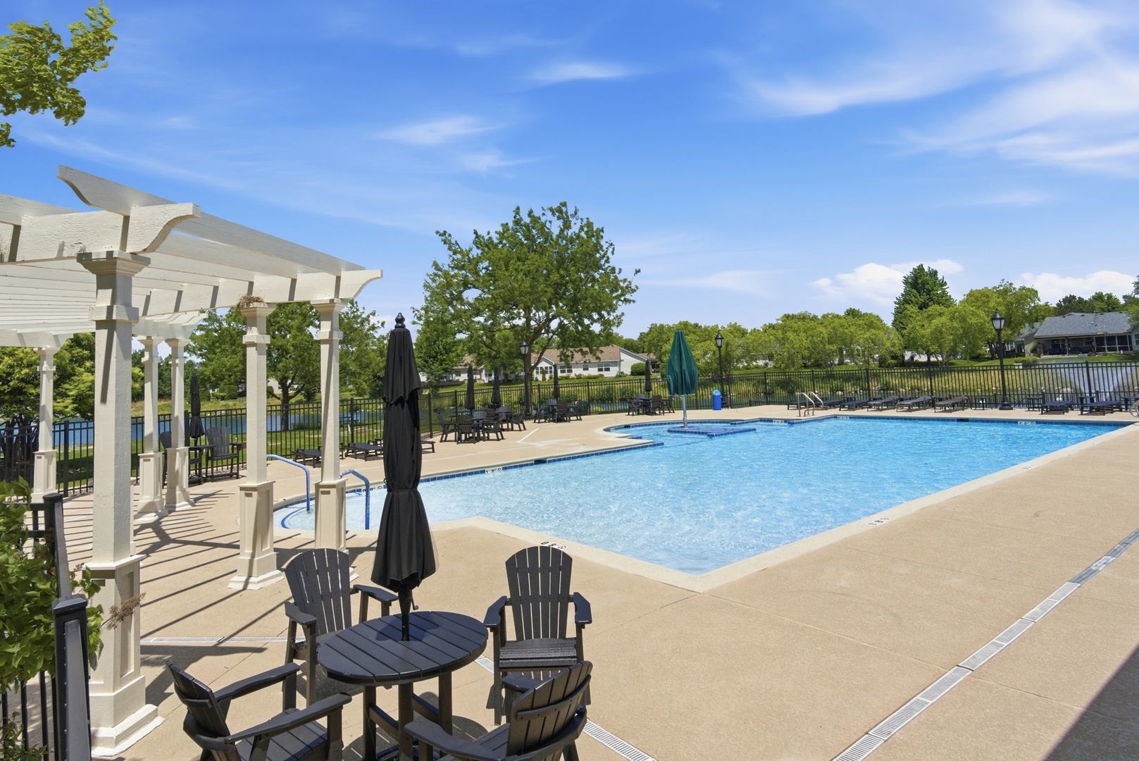 672 Cadillac Circle, Romeoville, IL 60446
