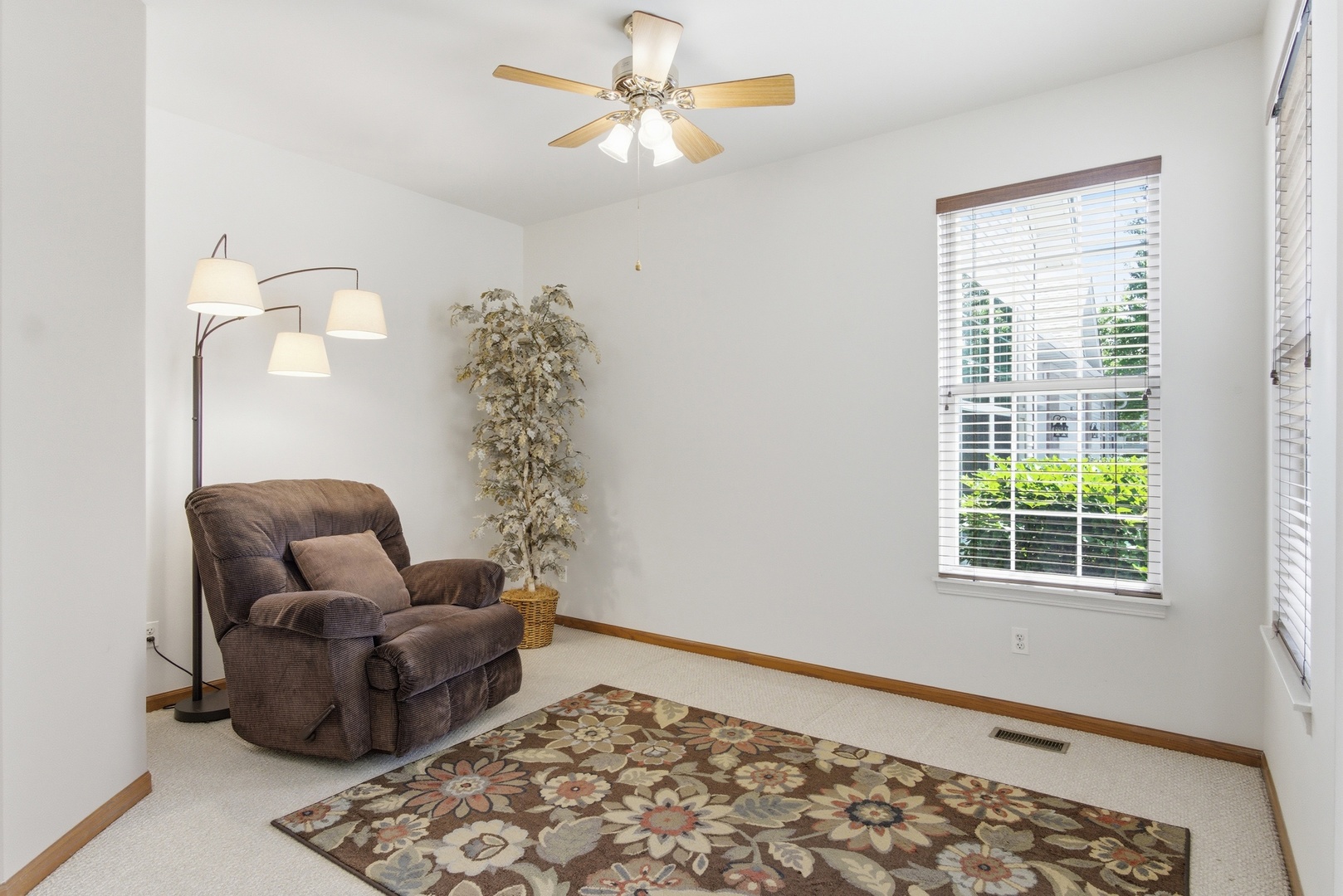 672 Cadillac Circle, Romeoville, IL 60446