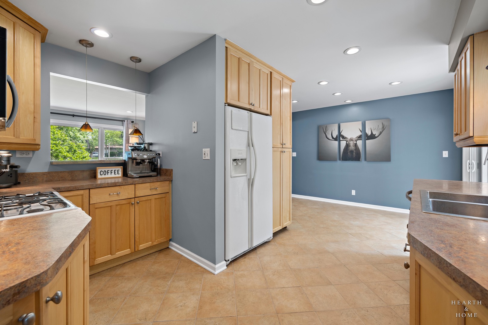 725 E Eisenhower Avenue, Palatine, IL 60074