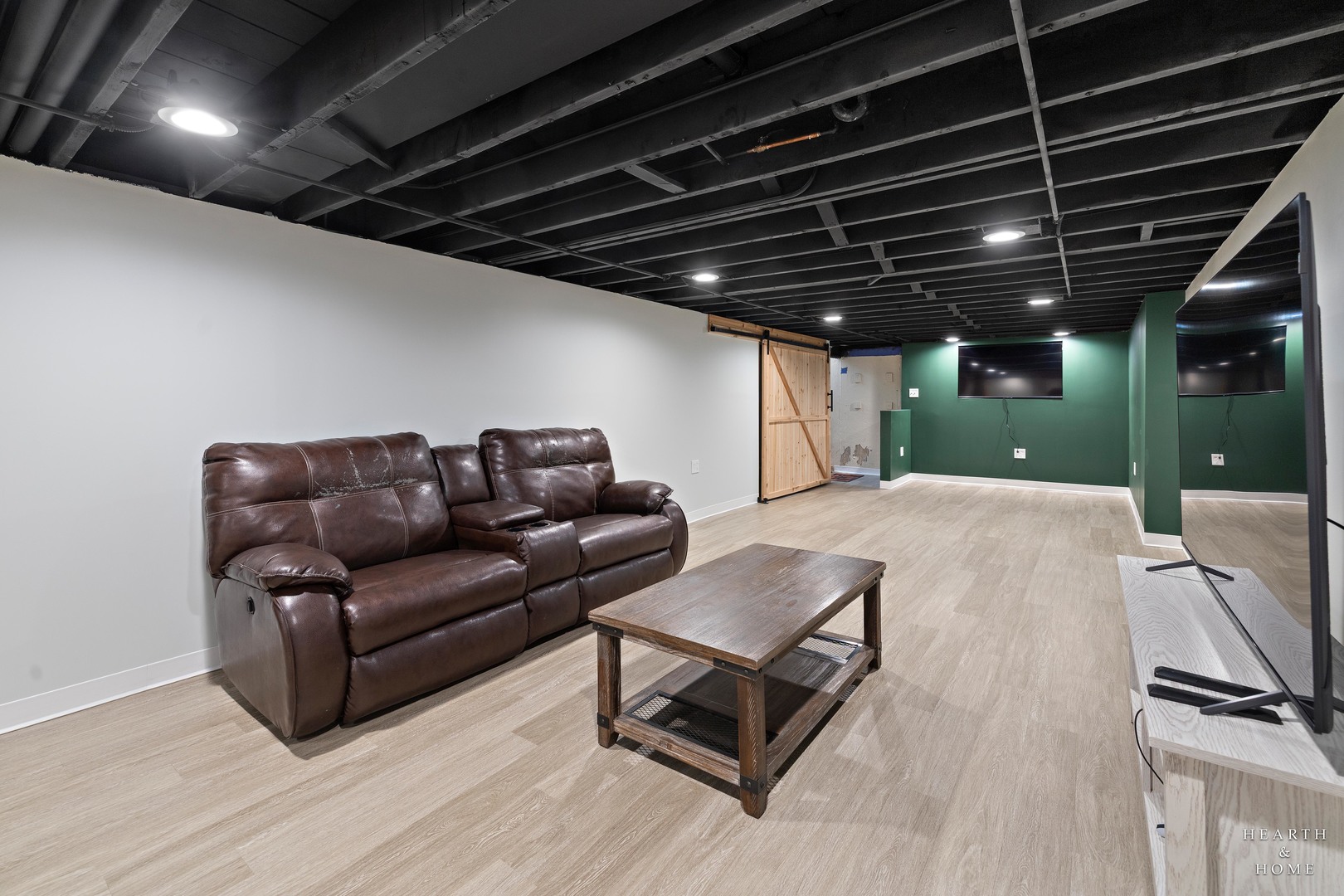 725 E Eisenhower Avenue, Palatine, IL 60074