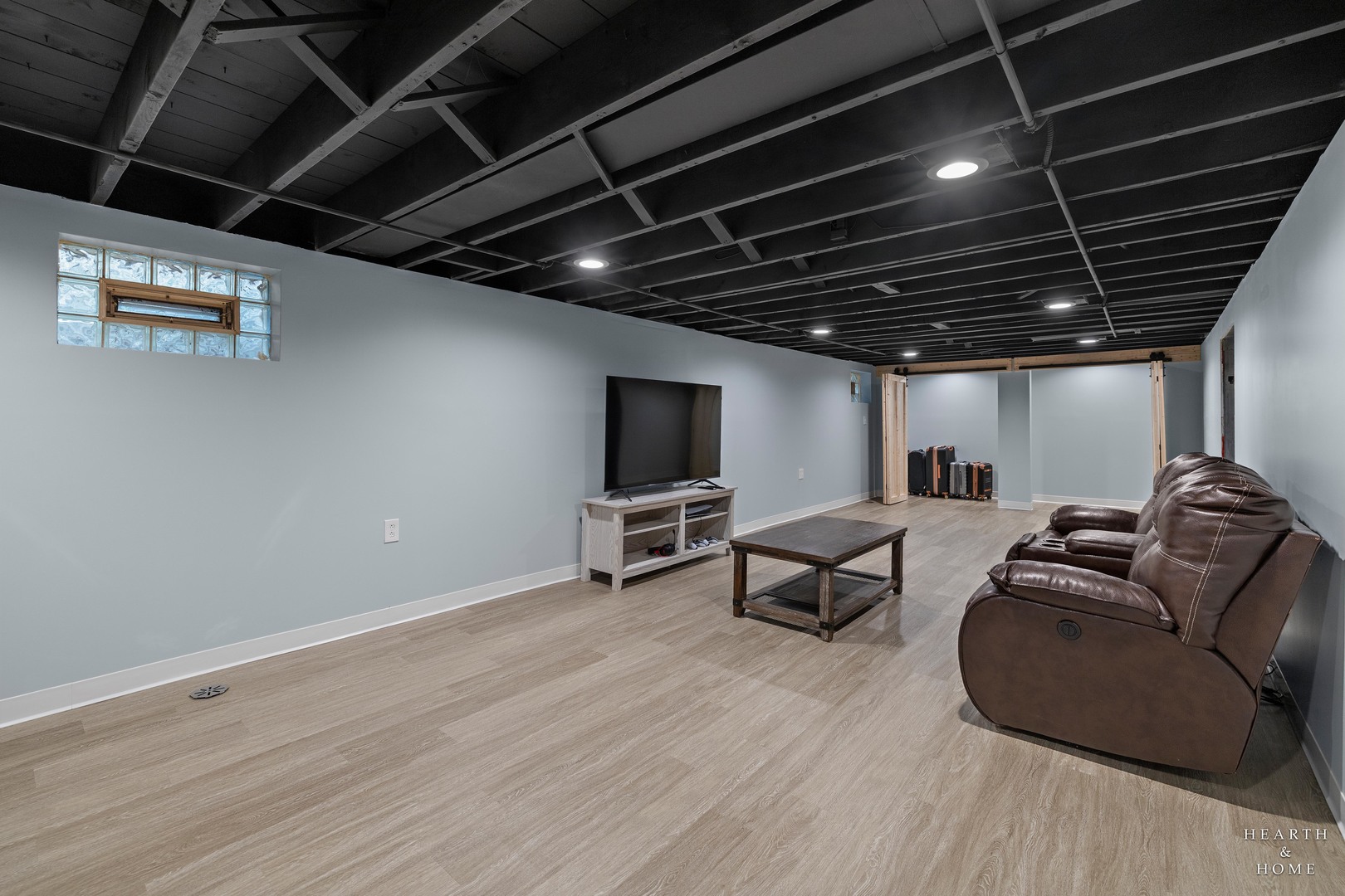 725 E Eisenhower Avenue, Palatine, IL 60074
