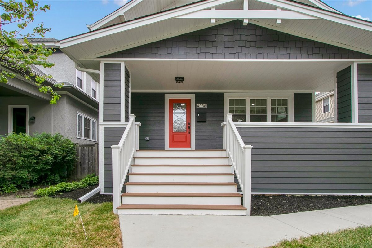 4036 W Warwick Avenue, Chicago, IL 60641