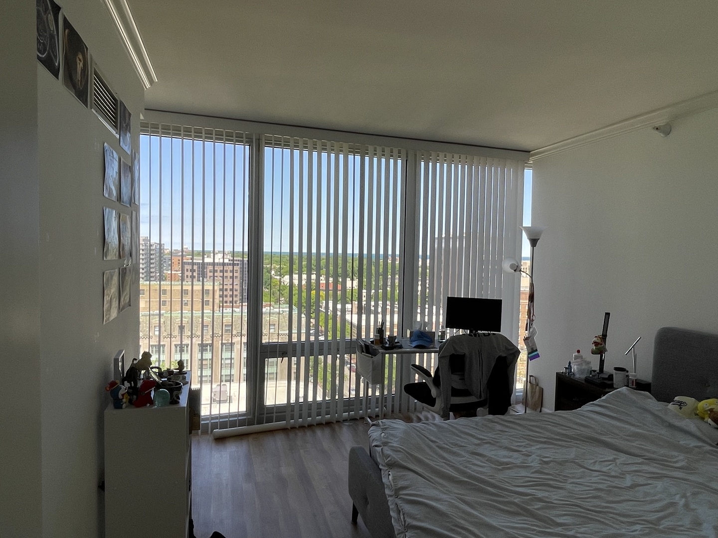 807 DAVIS Street #1307, Evanston, IL 60201